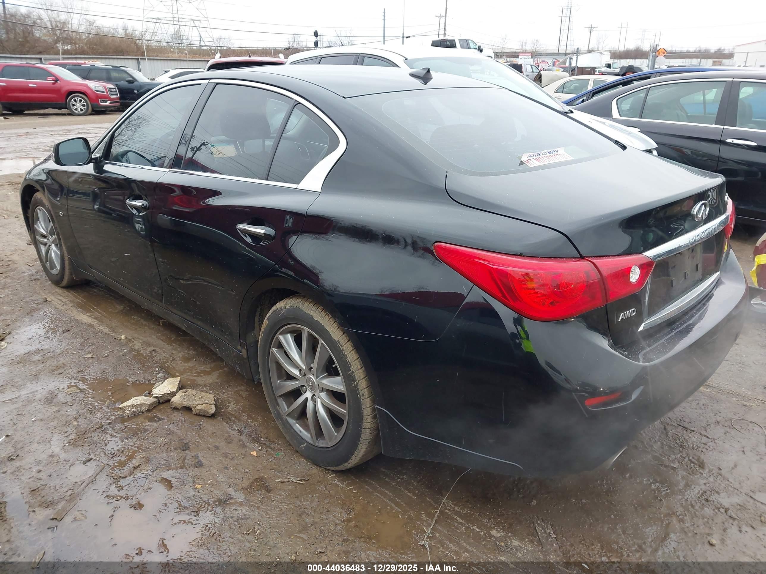INFINITI Q50 image 3