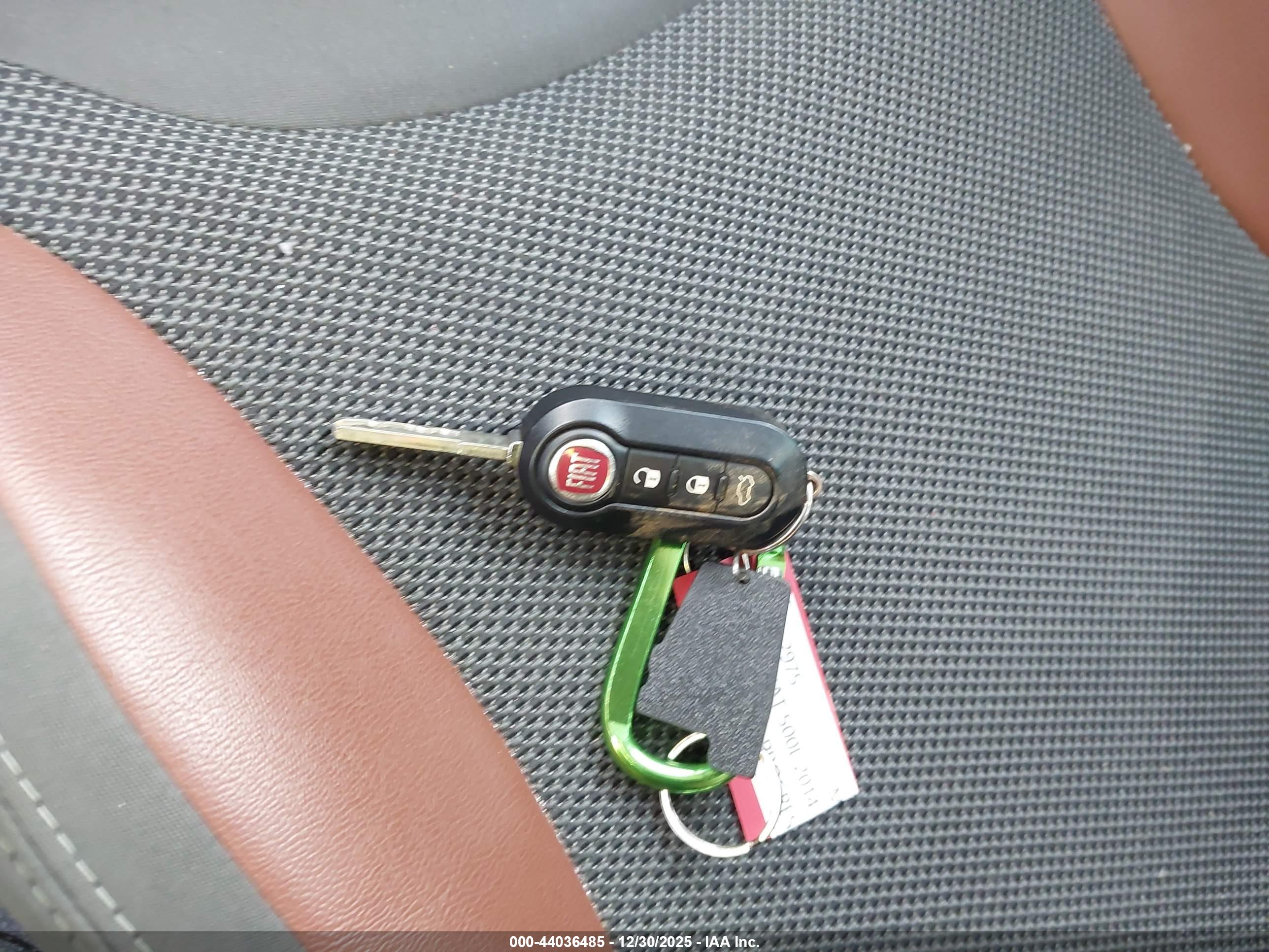 FIAT 500L image 11