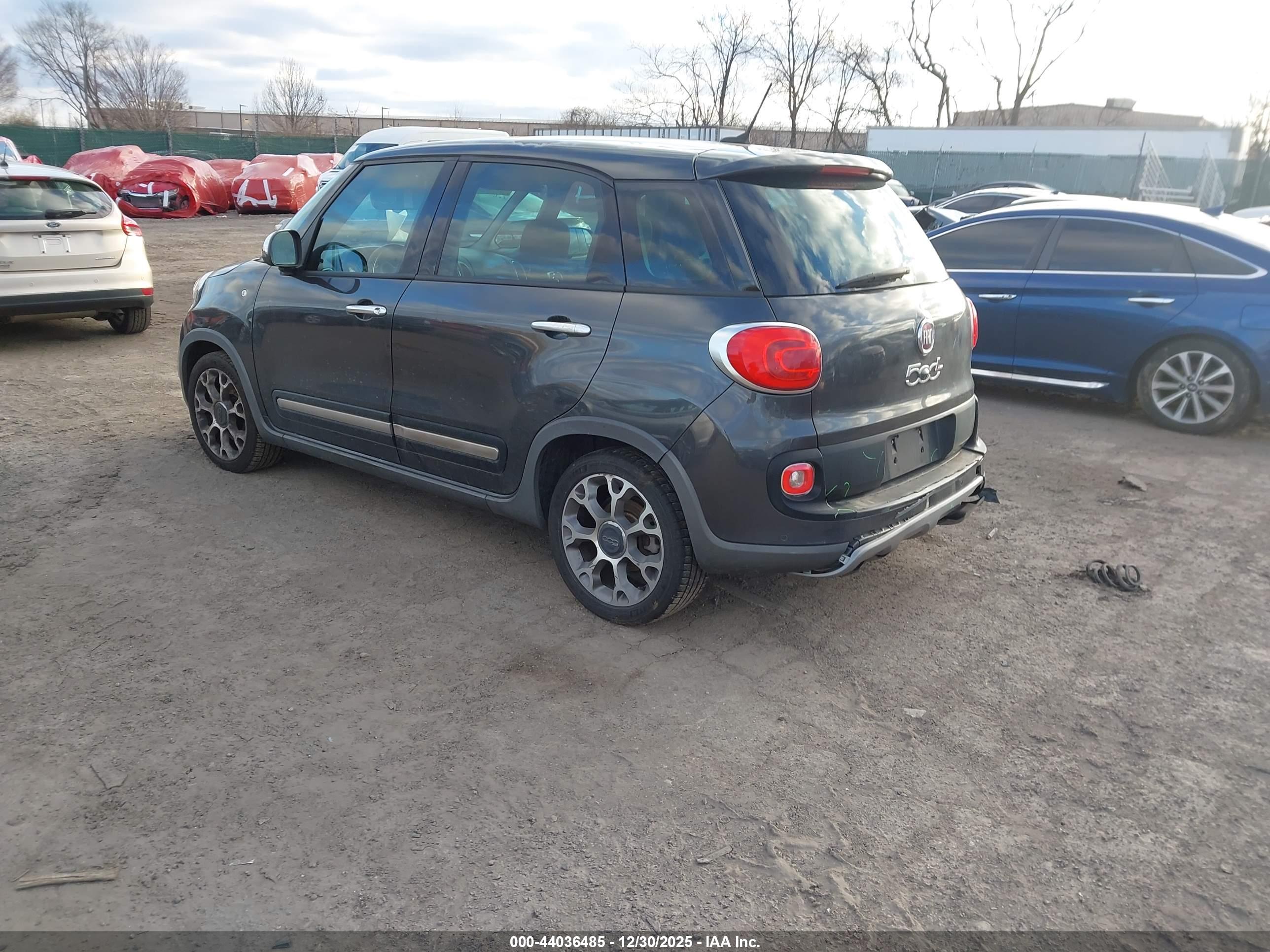FIAT 500L image 3