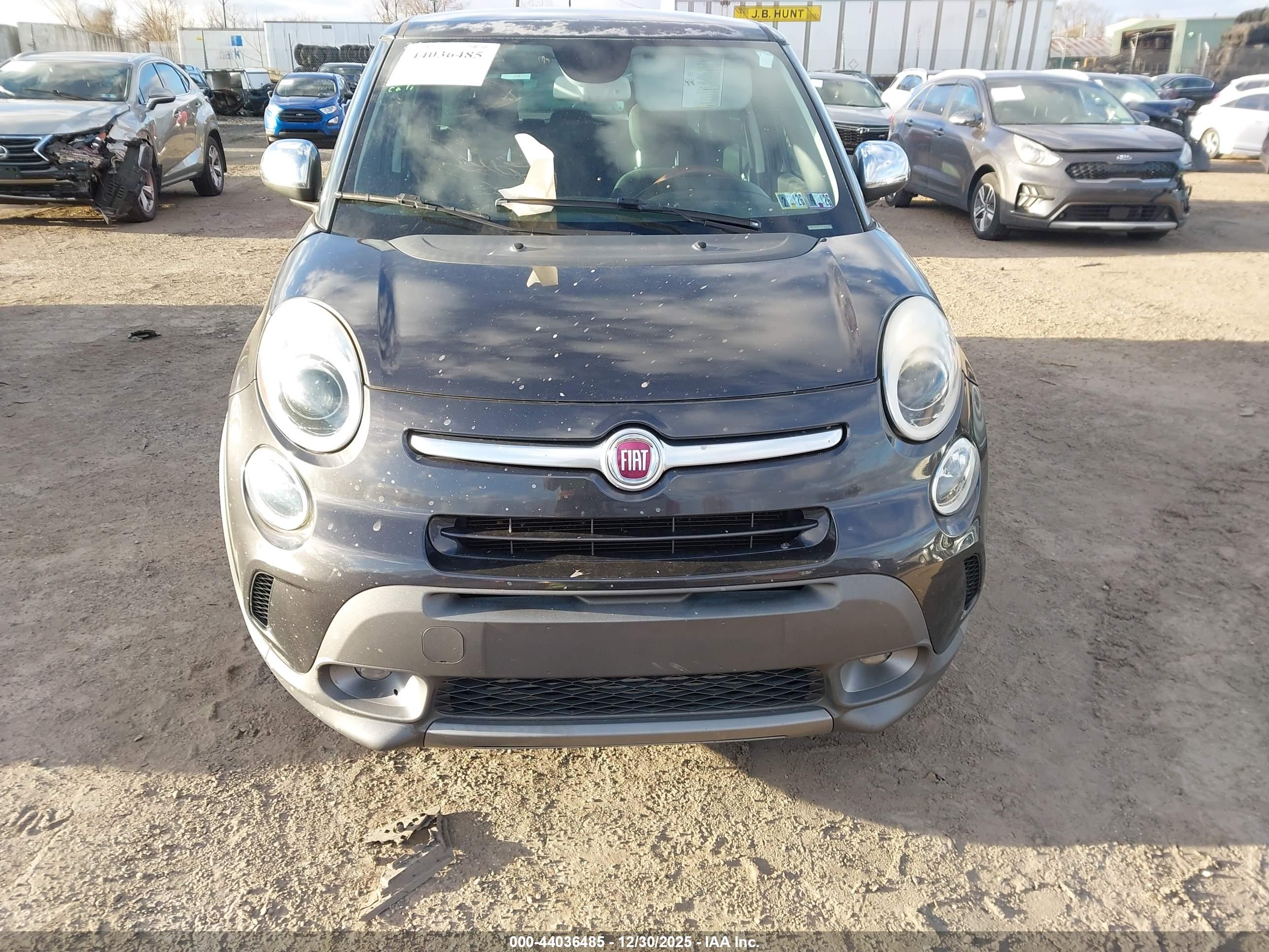 FIAT 500L image 6