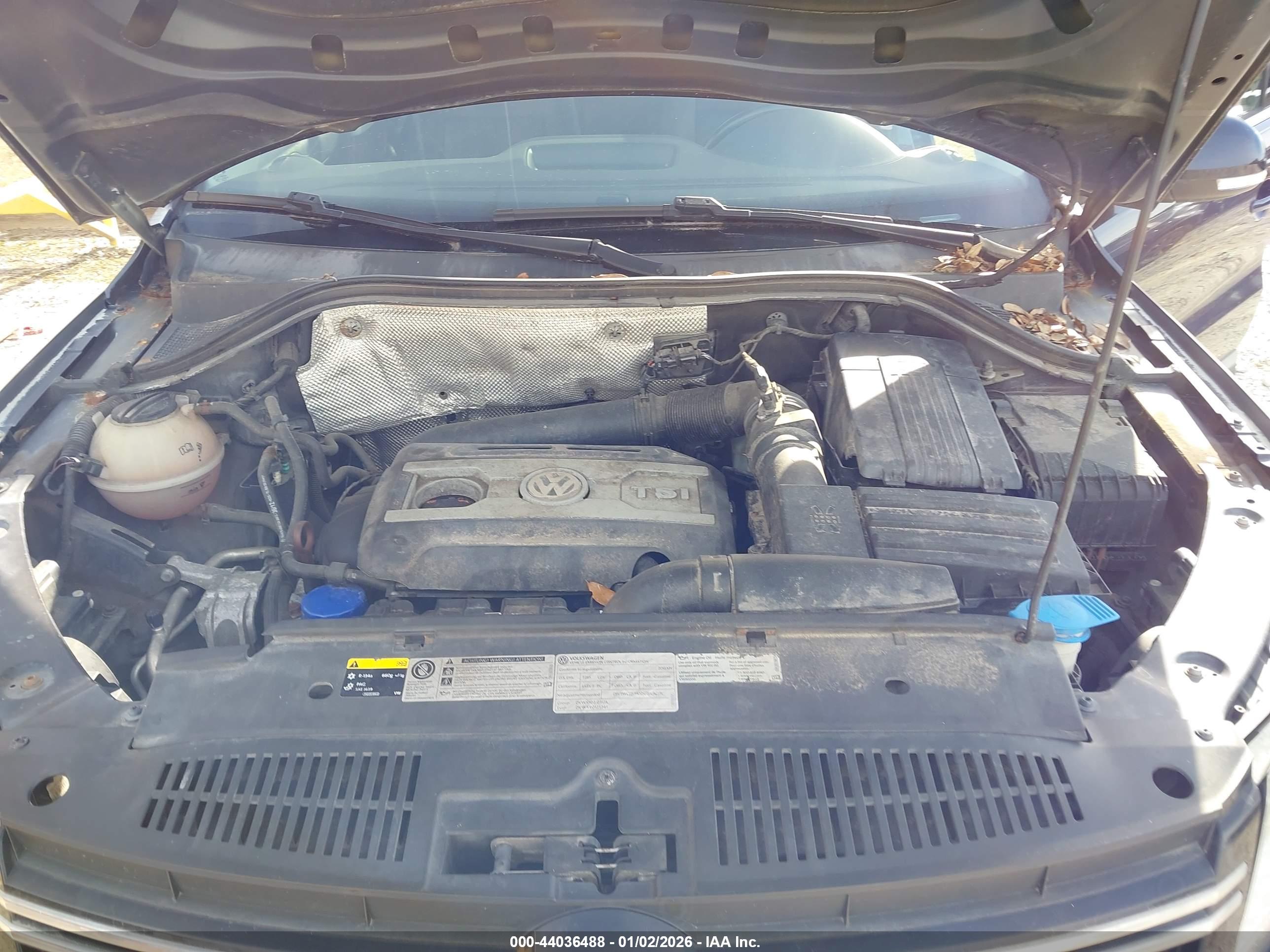 VOLKSWAGEN TIGUAN image 10