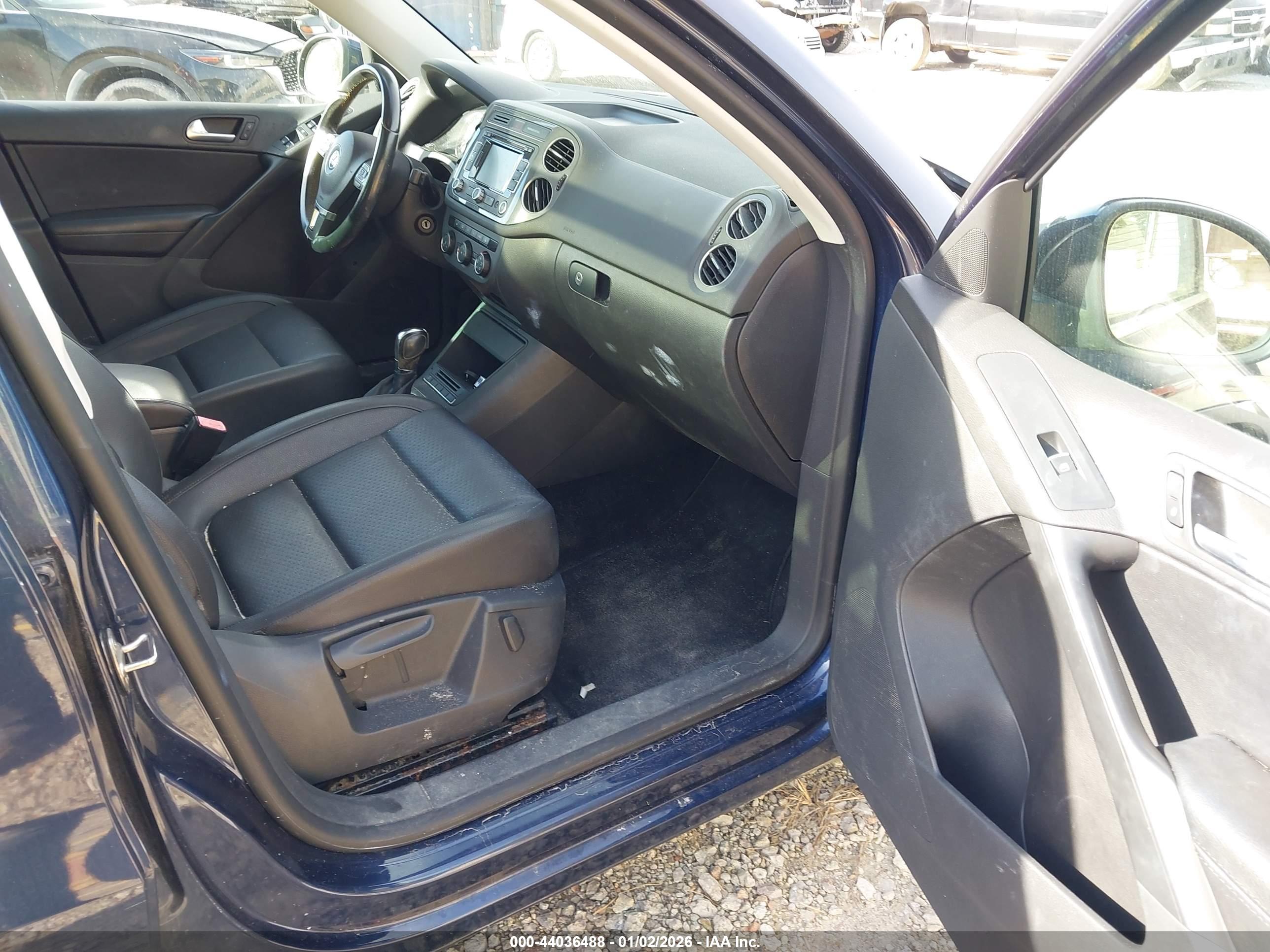 VOLKSWAGEN TIGUAN image 5
