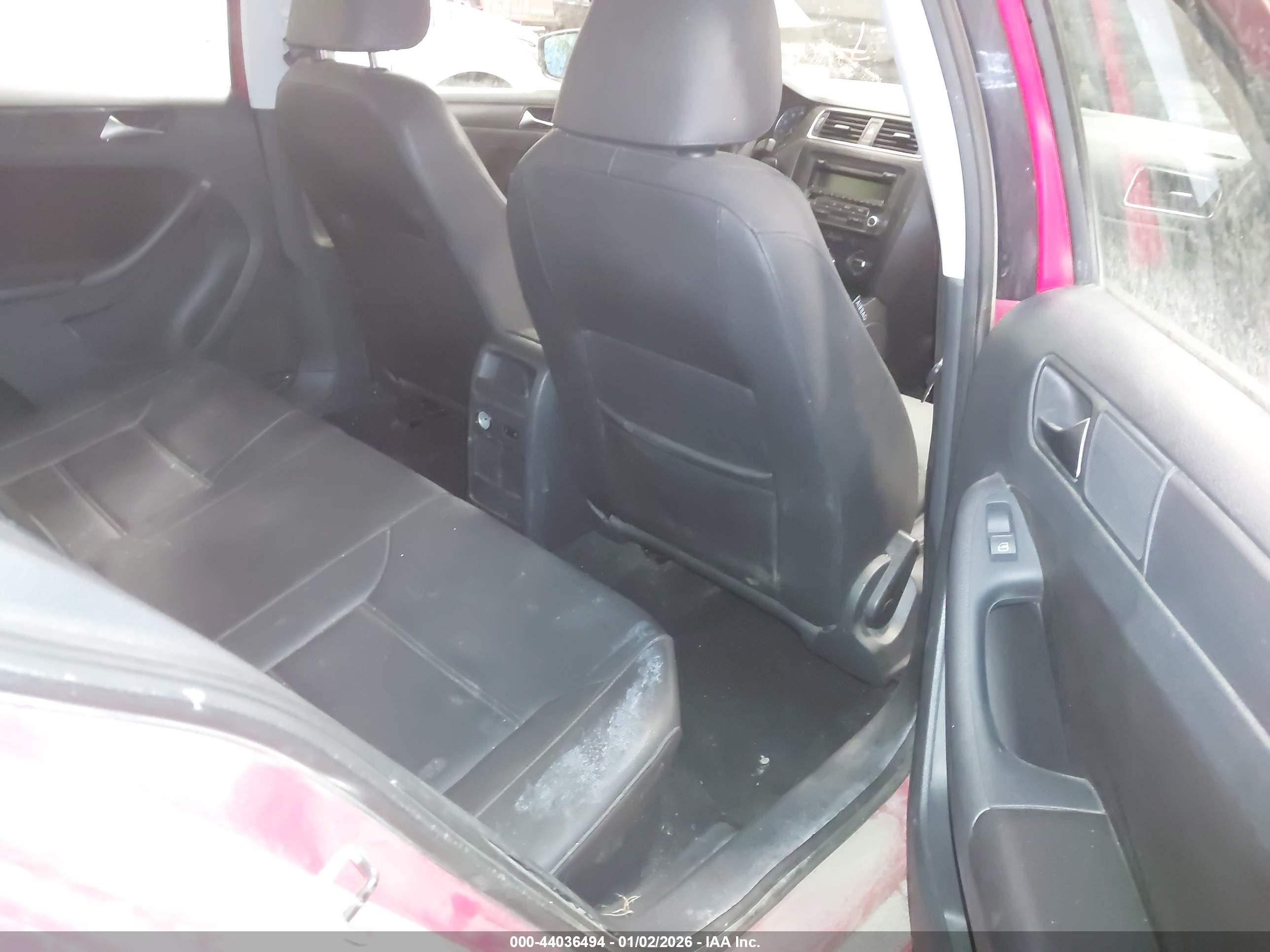 VOLKSWAGEN JETTA image 8