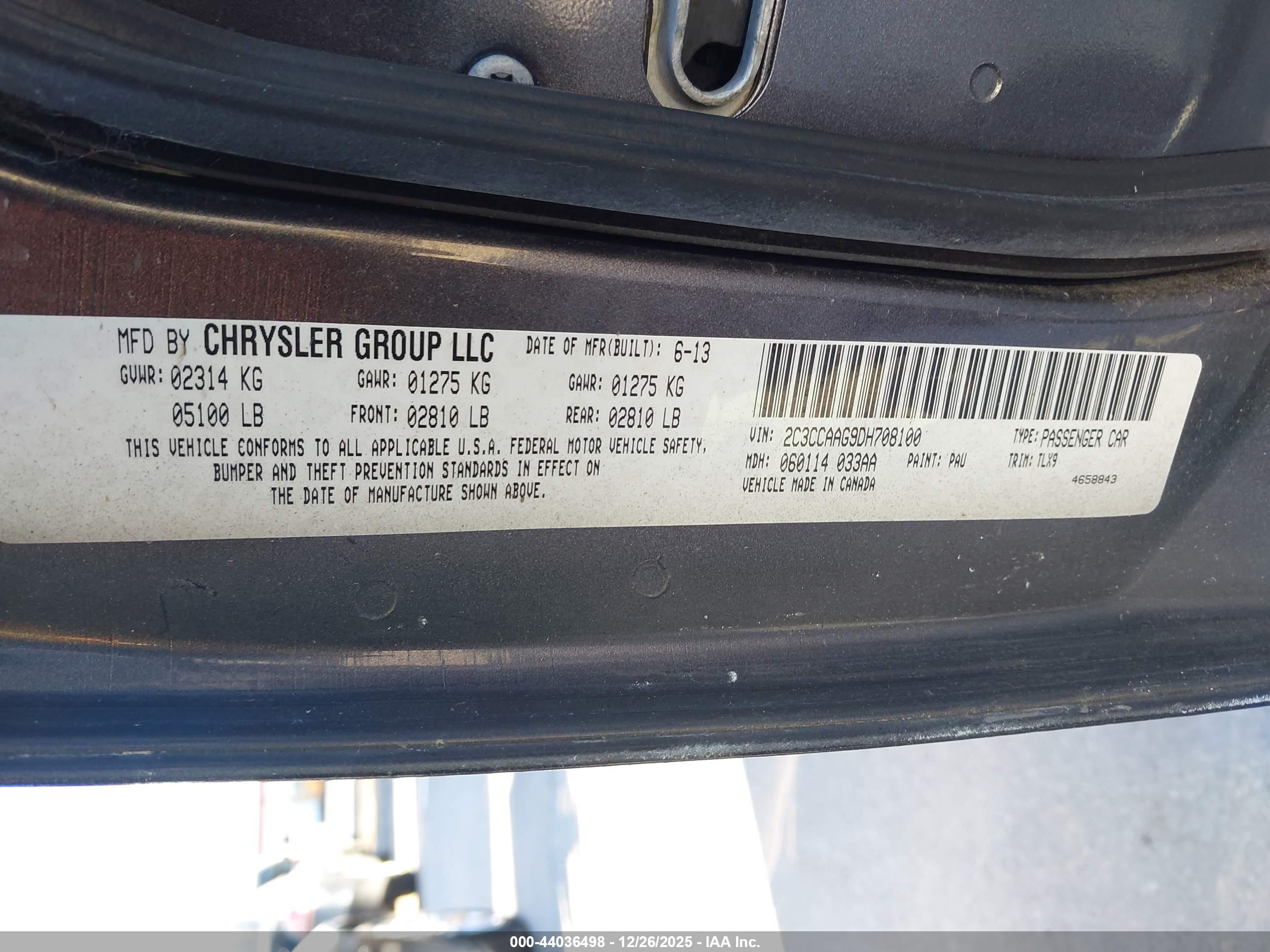 CHRYSLER 300 image 9