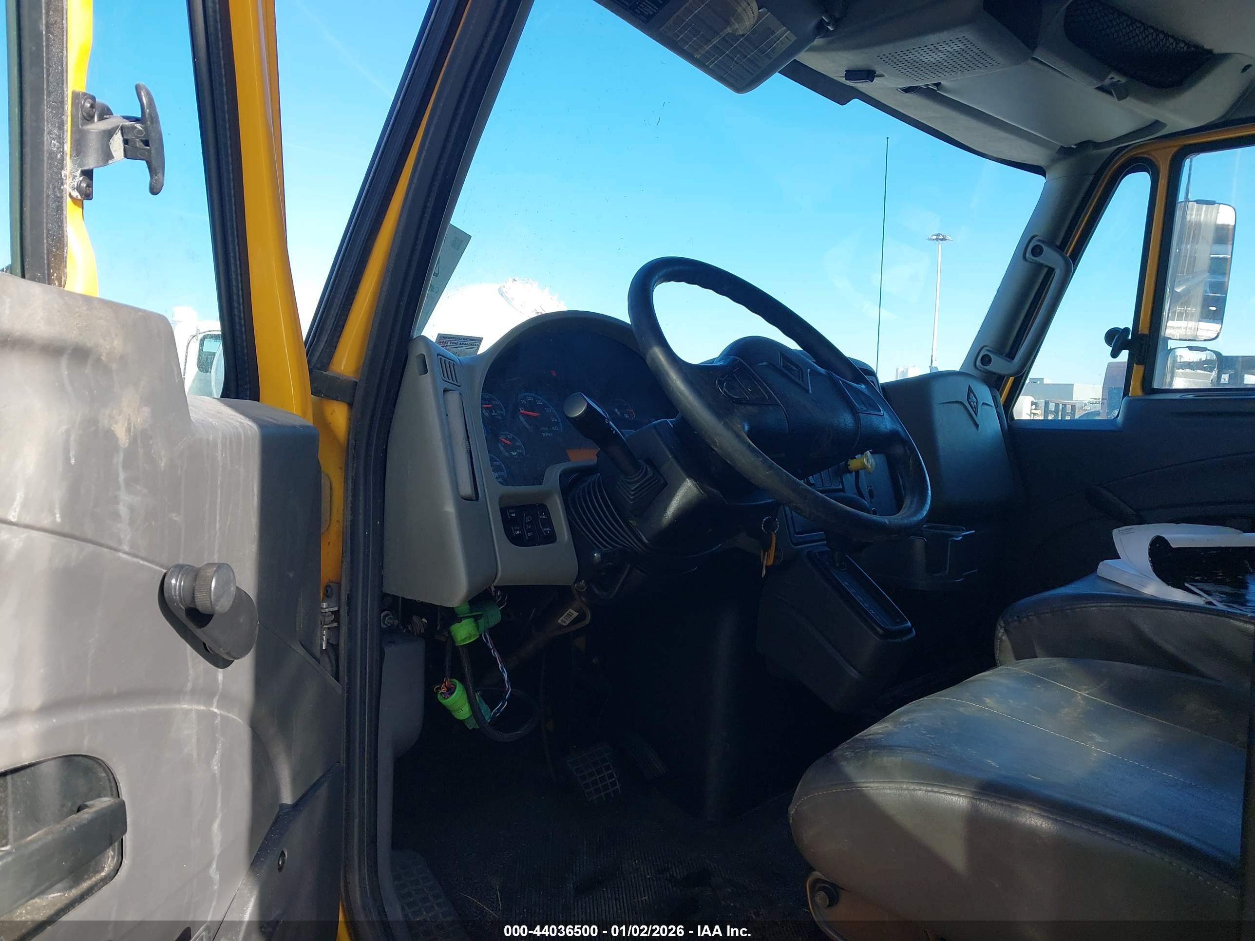 INTERNATIONAL DURASTAR image 8