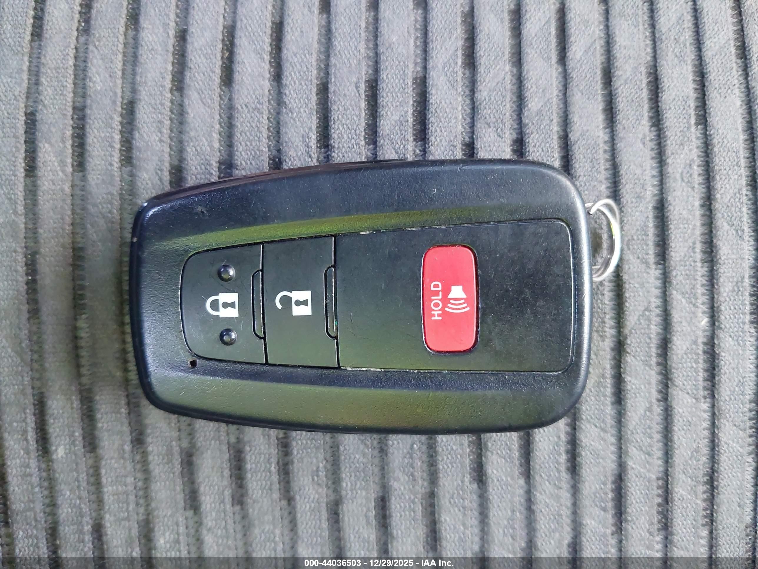 TOYOTA 4RUNNER image 11