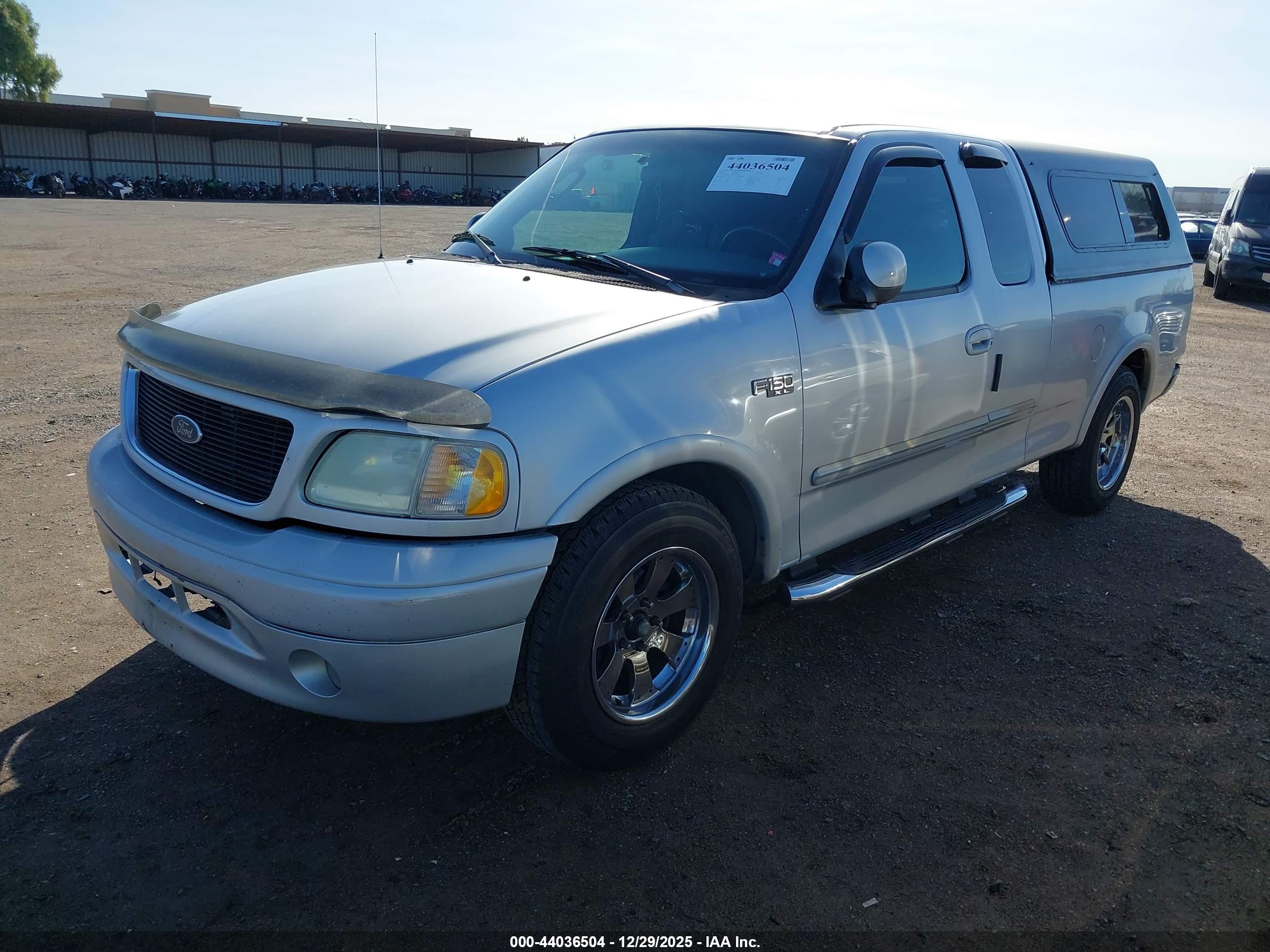 FORD F-150 image 2
