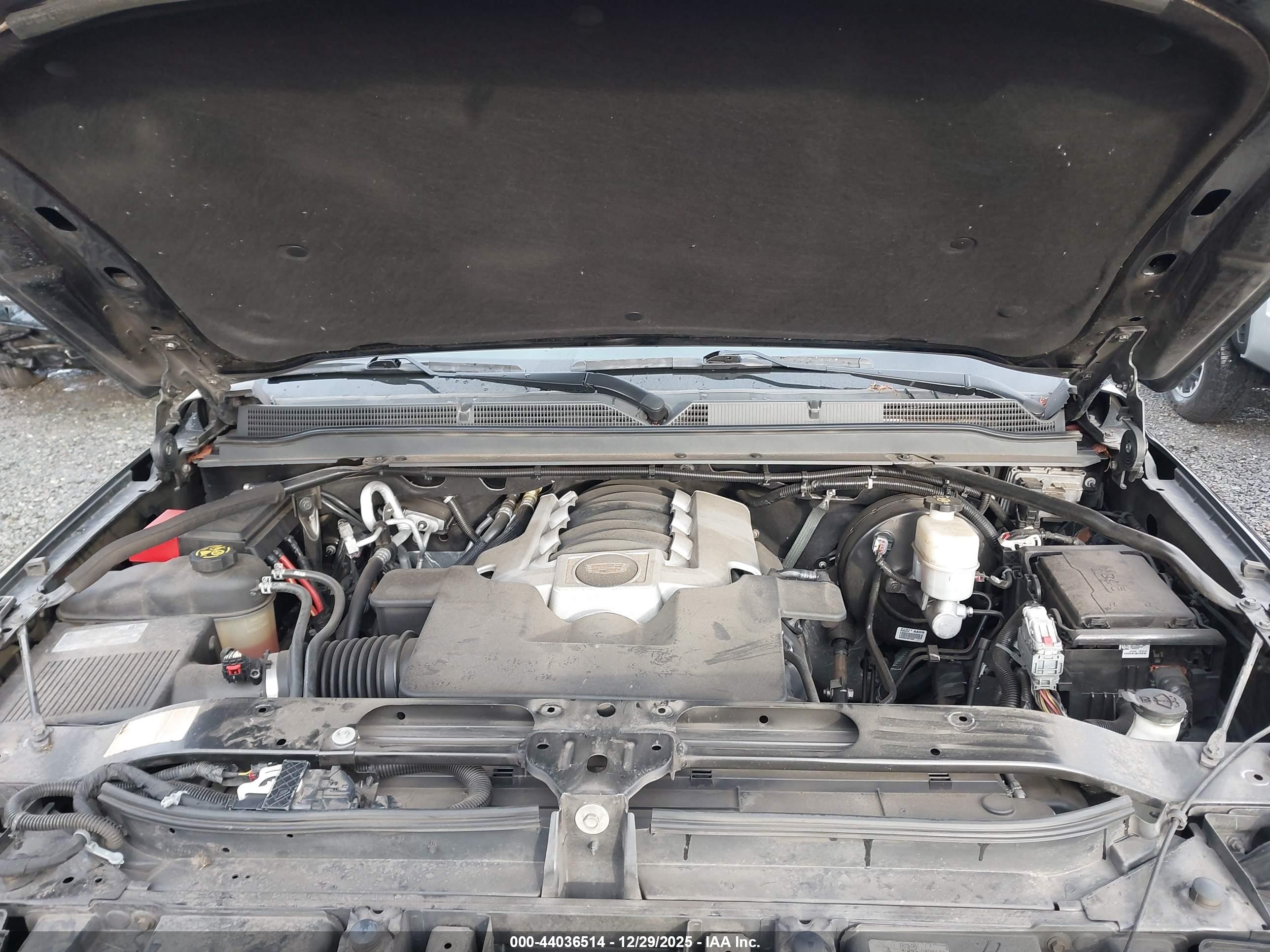 CADILLAC ESCALADE image 10