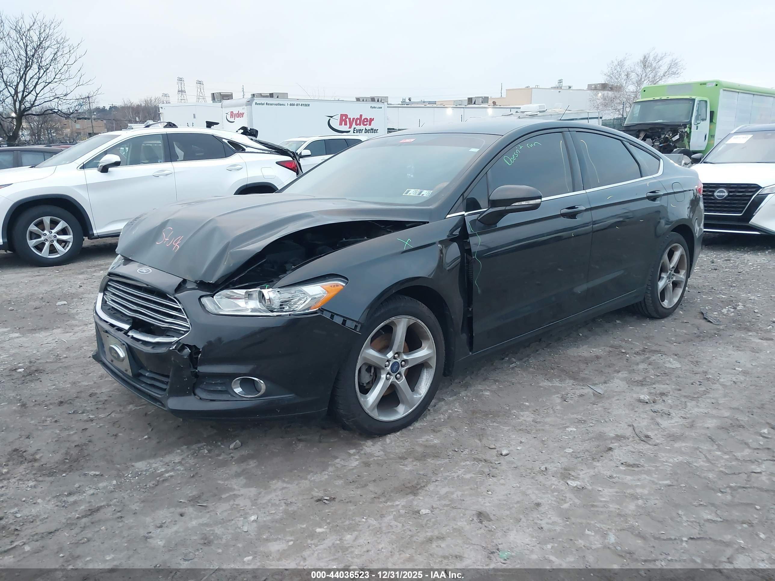 FORD FUSION image 2