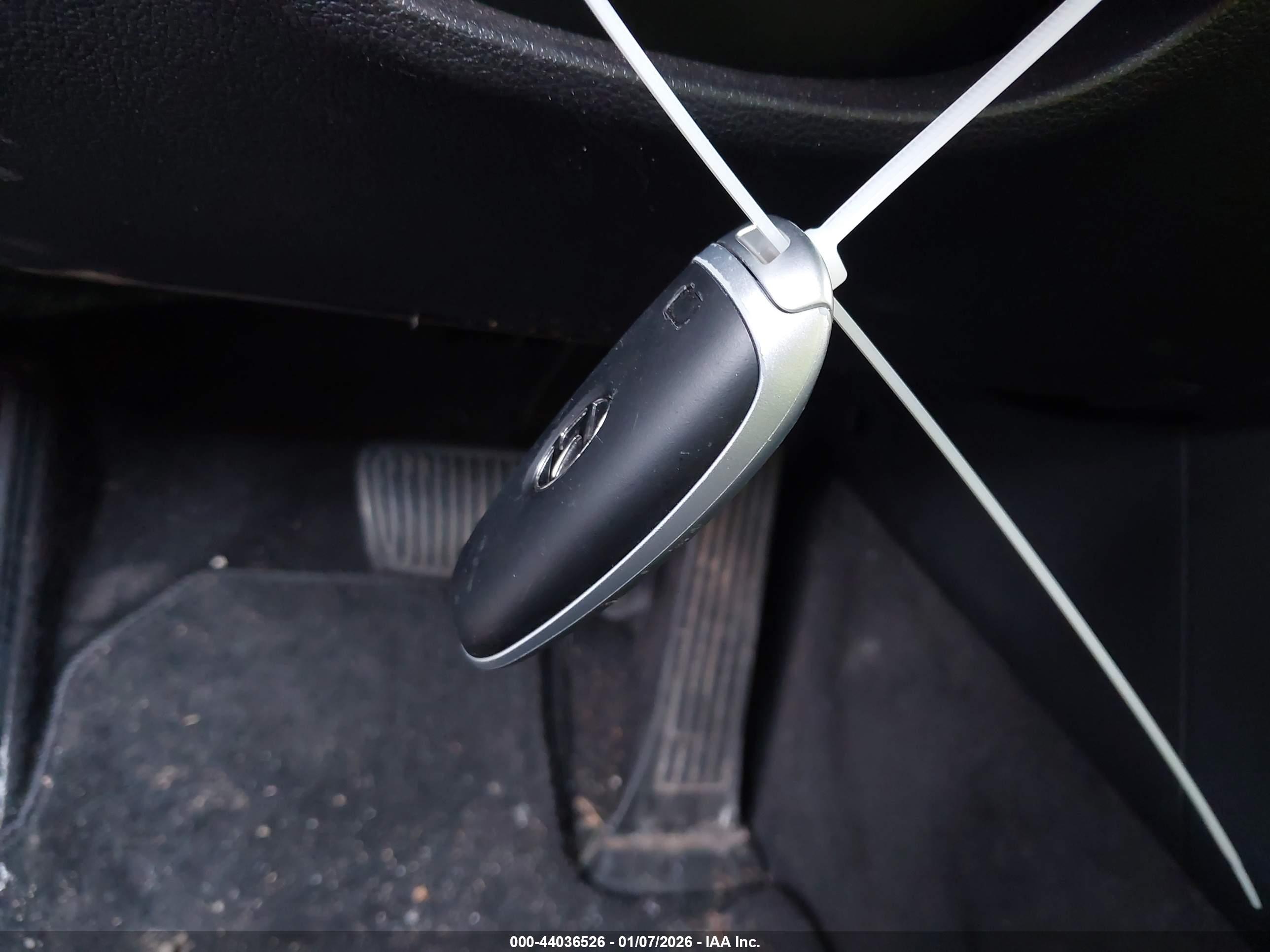 HYUNDAI SONATA image 11