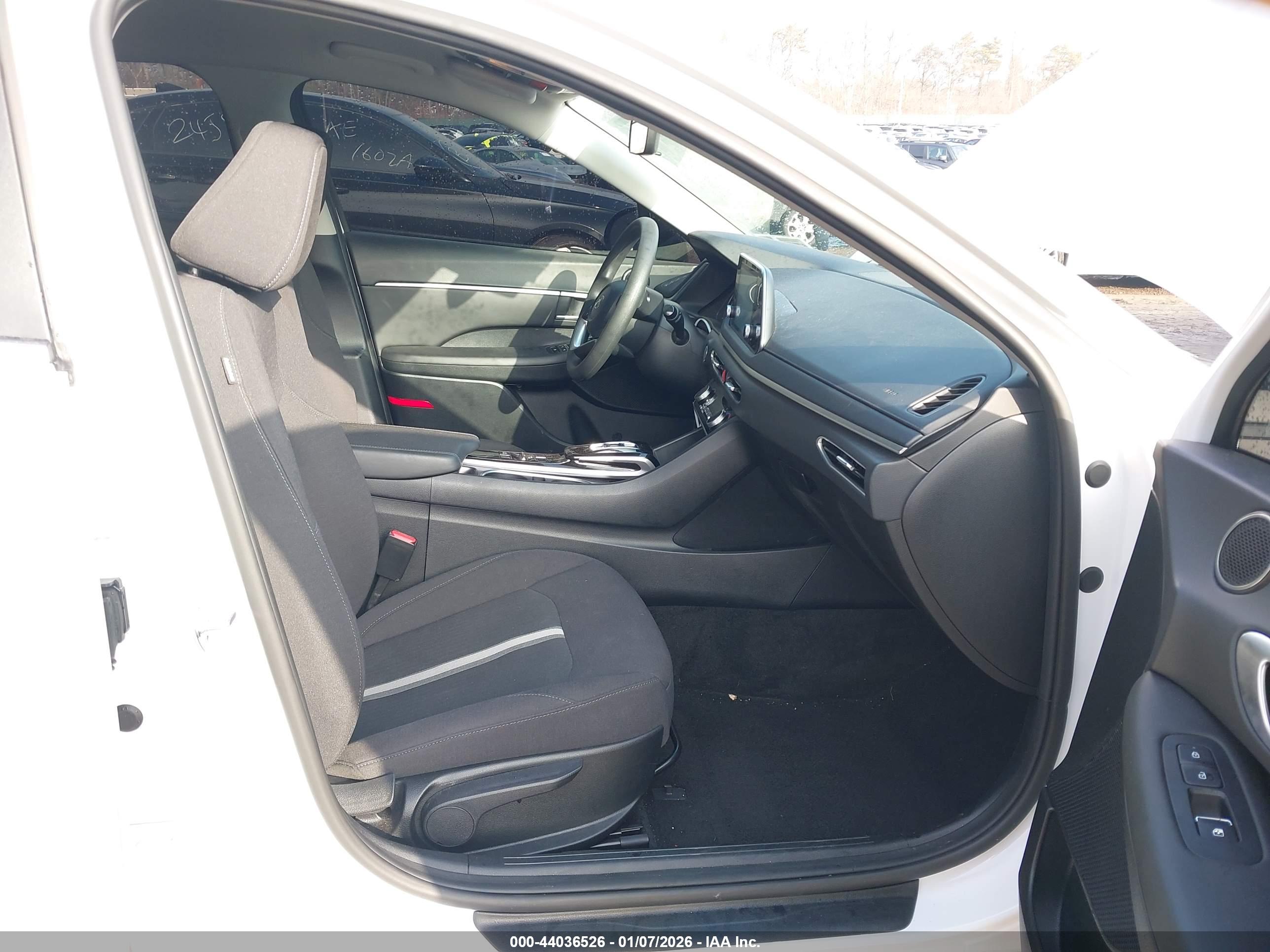 HYUNDAI SONATA image 5