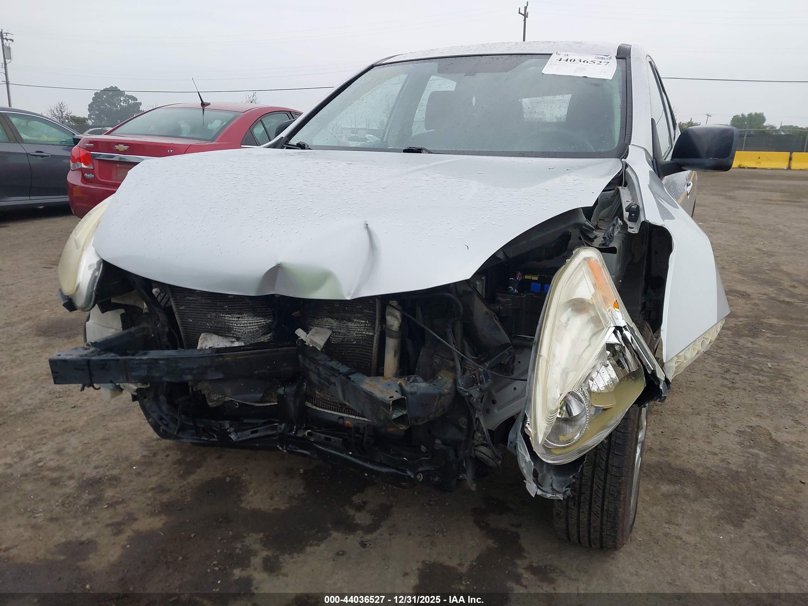 NISSAN ROGUE image 6