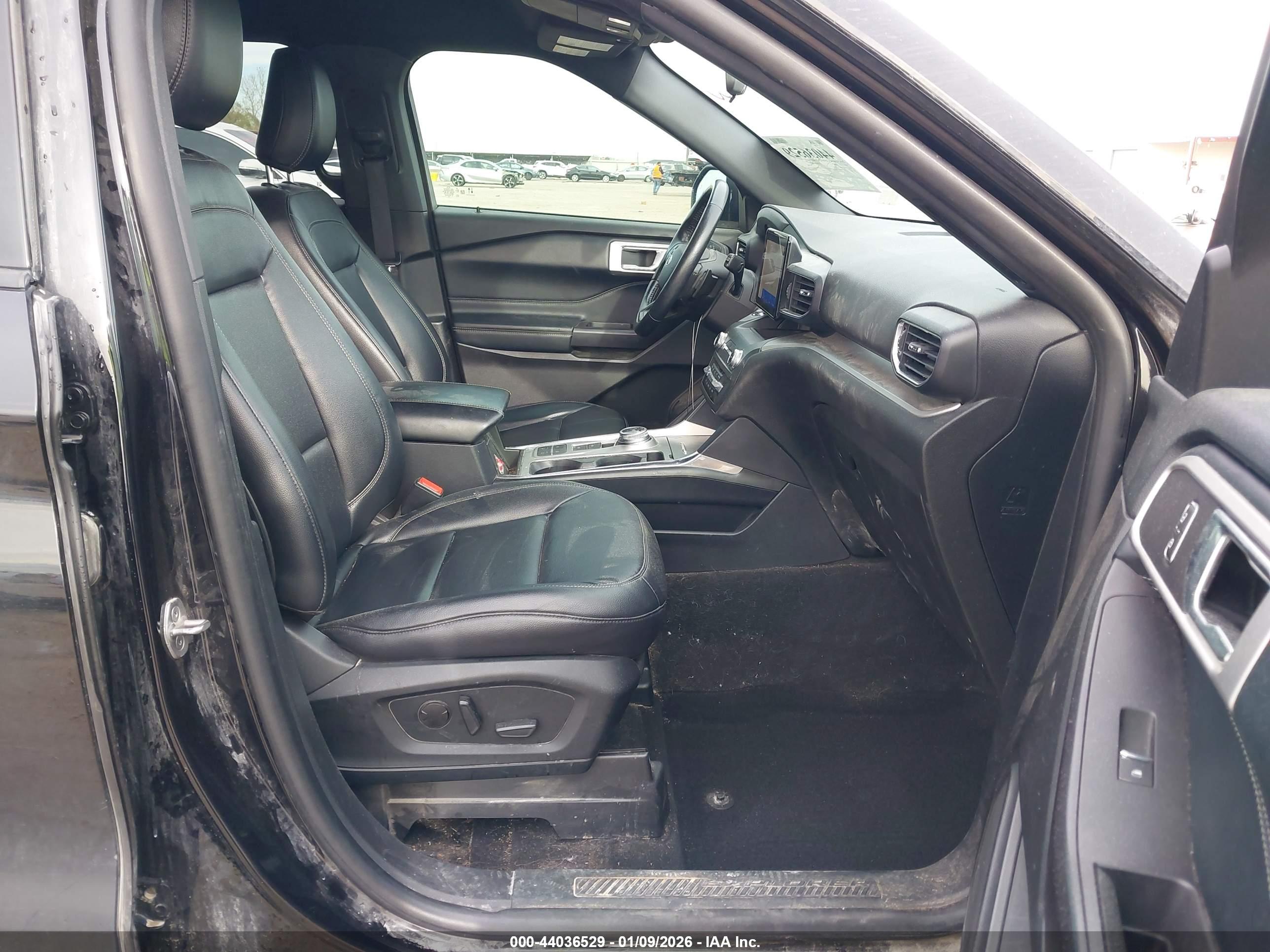 FORD EXPLORER image 5