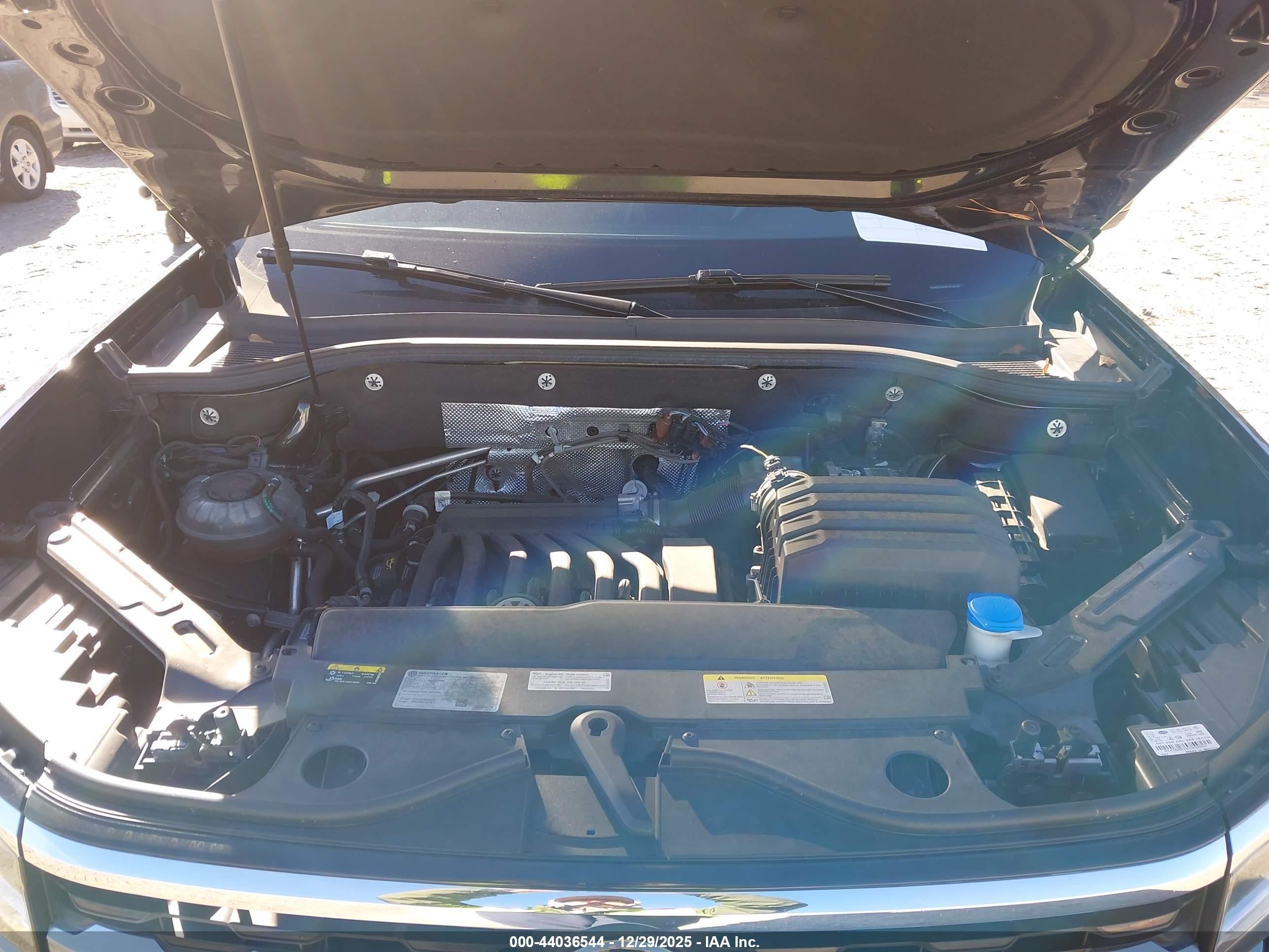 VOLKSWAGEN ATLAS image 10