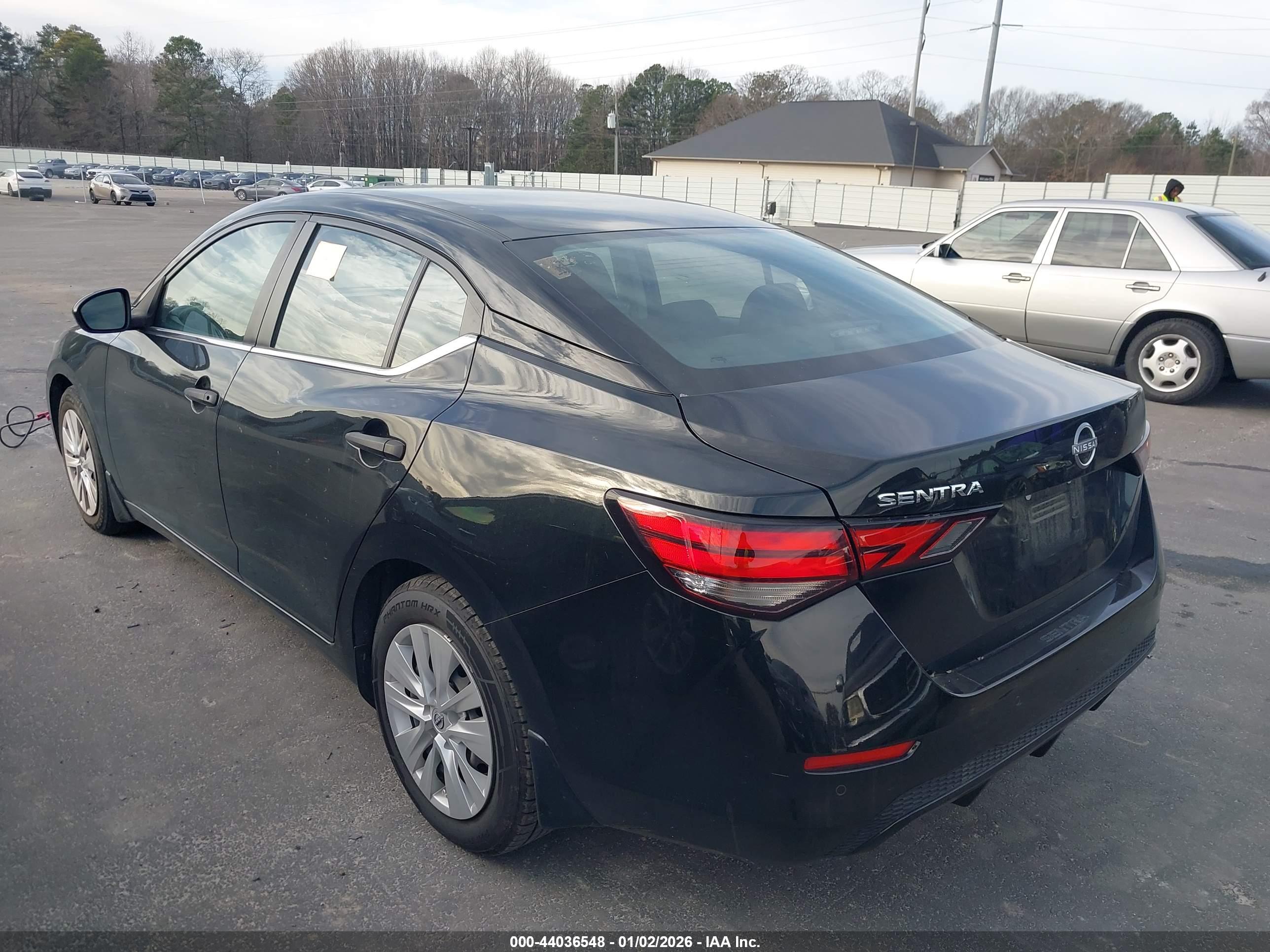 NISSAN SENTRA image 3