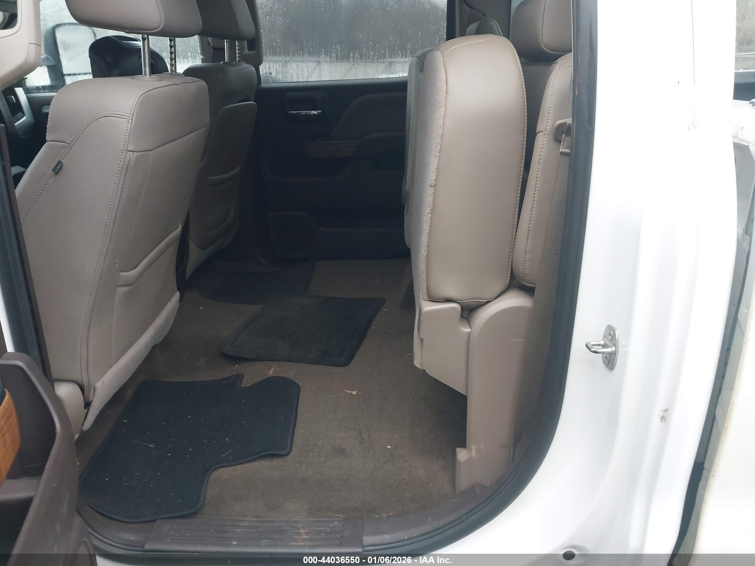 GMC SIERRA image 7