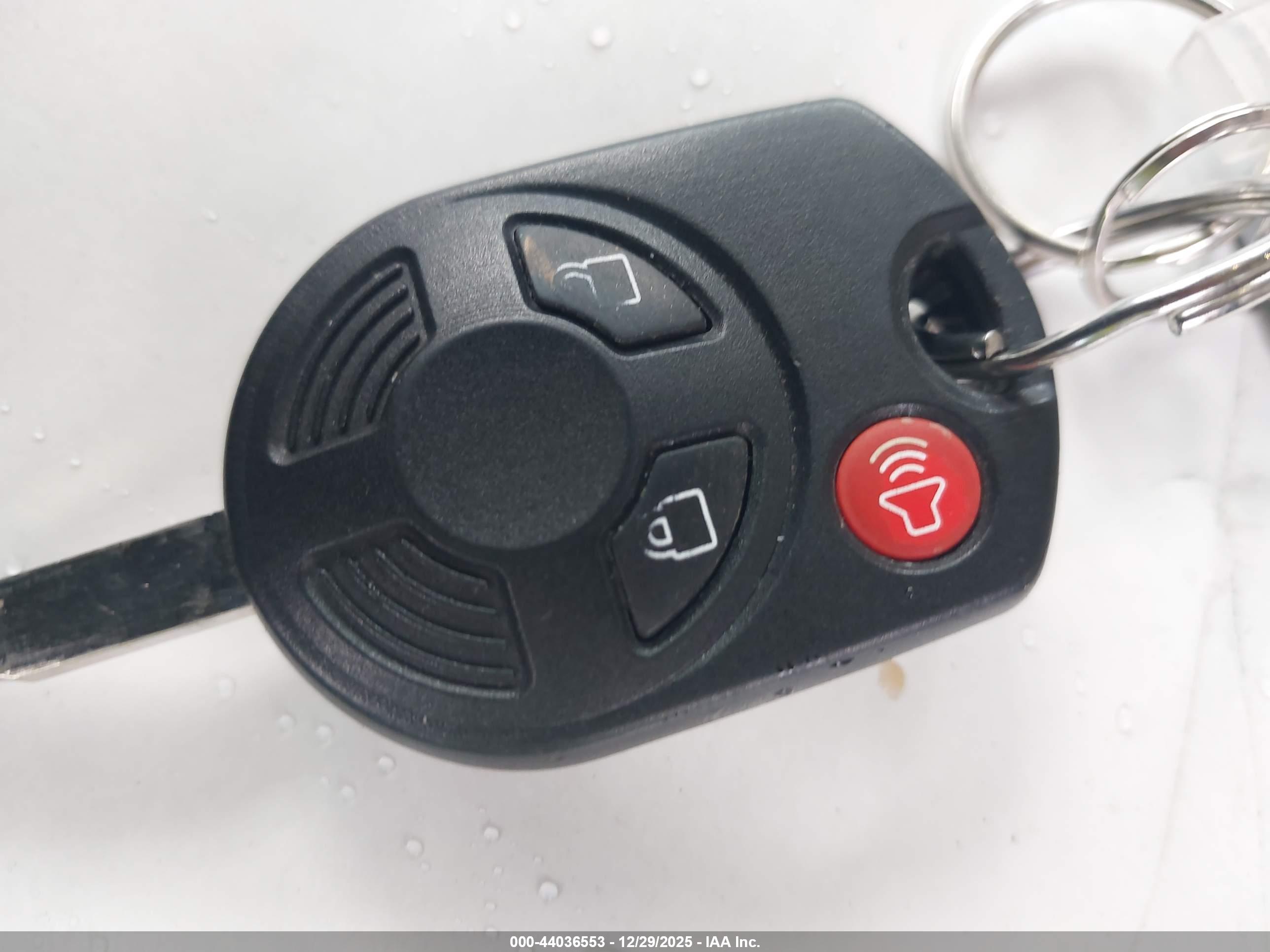 FORD ESCAPE image 11