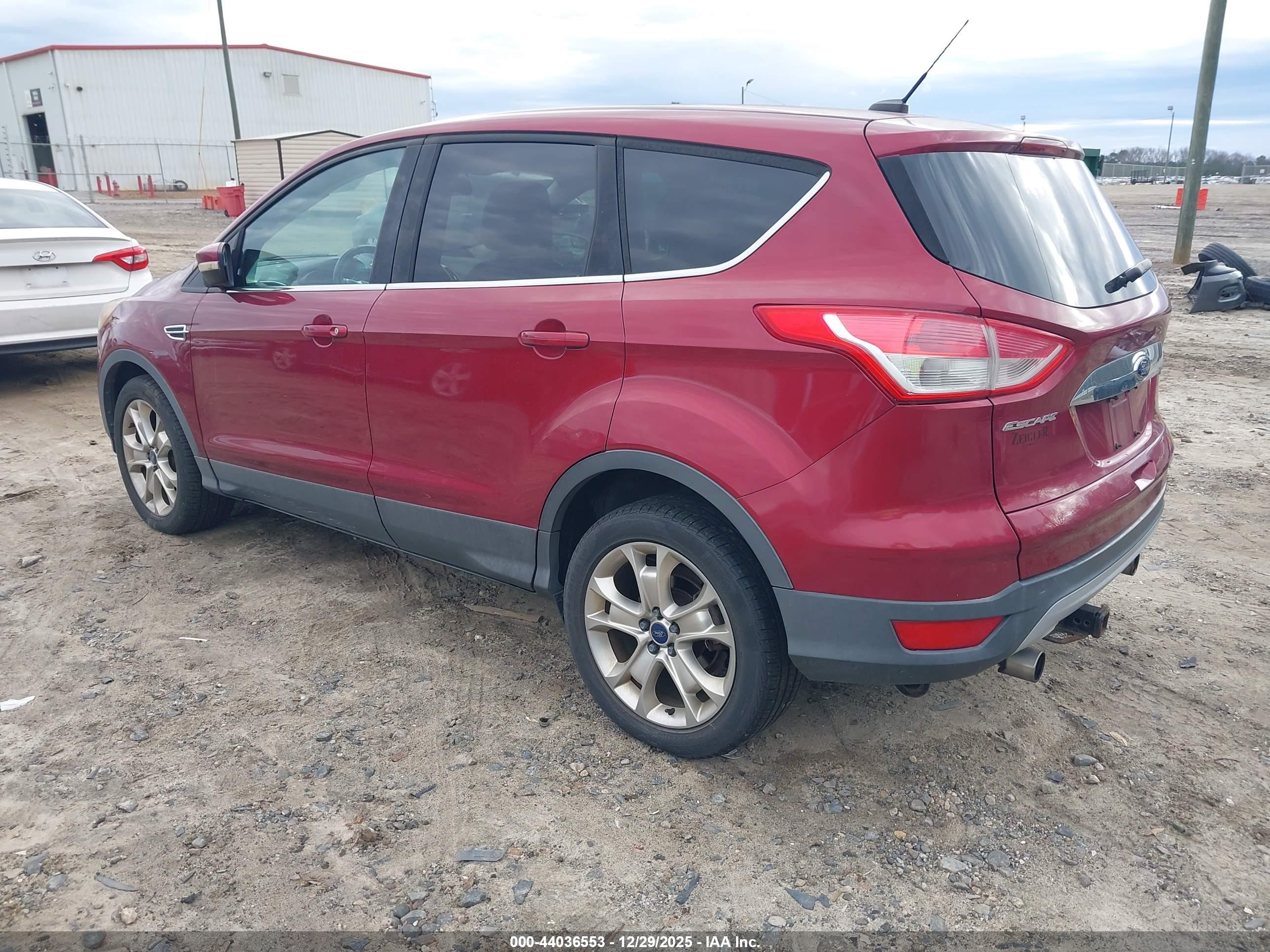 FORD ESCAPE image 3