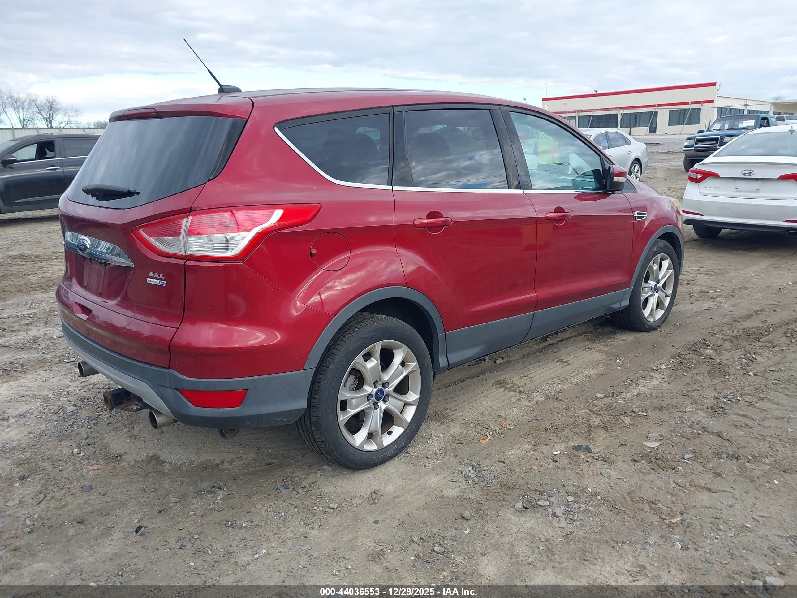 FORD ESCAPE image 4