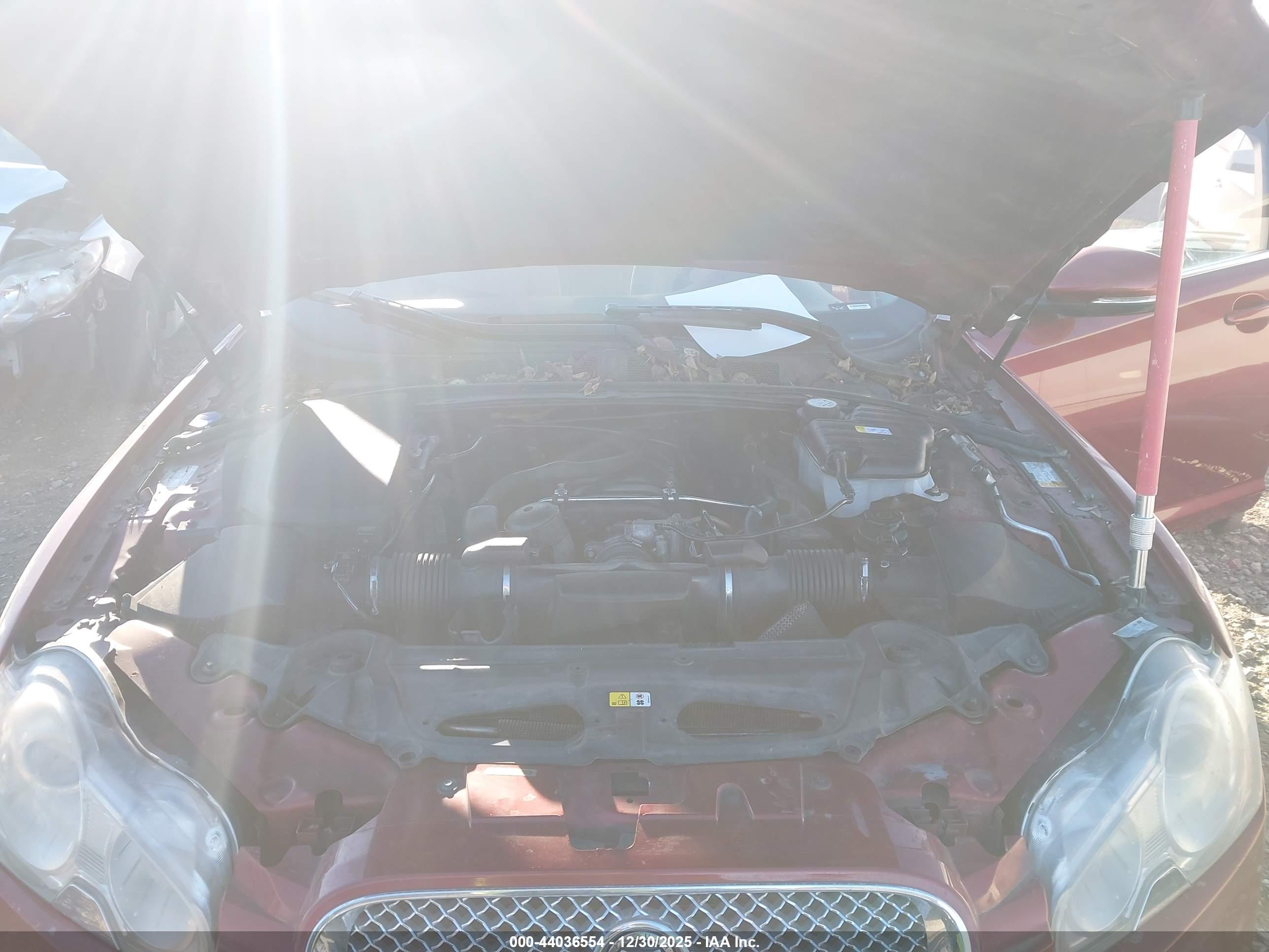 JAGUAR XF image 10