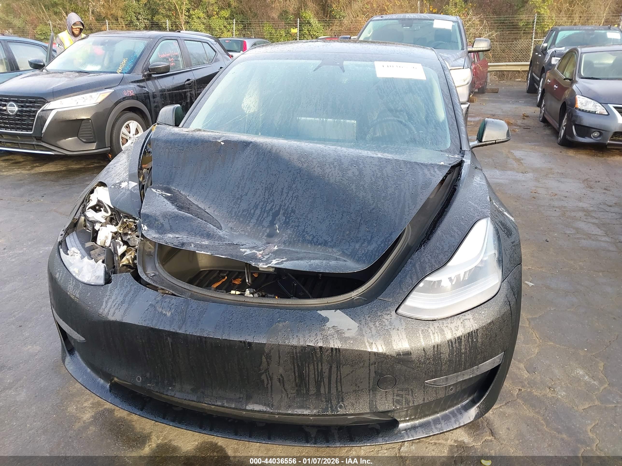 TESLA MODEL image 6