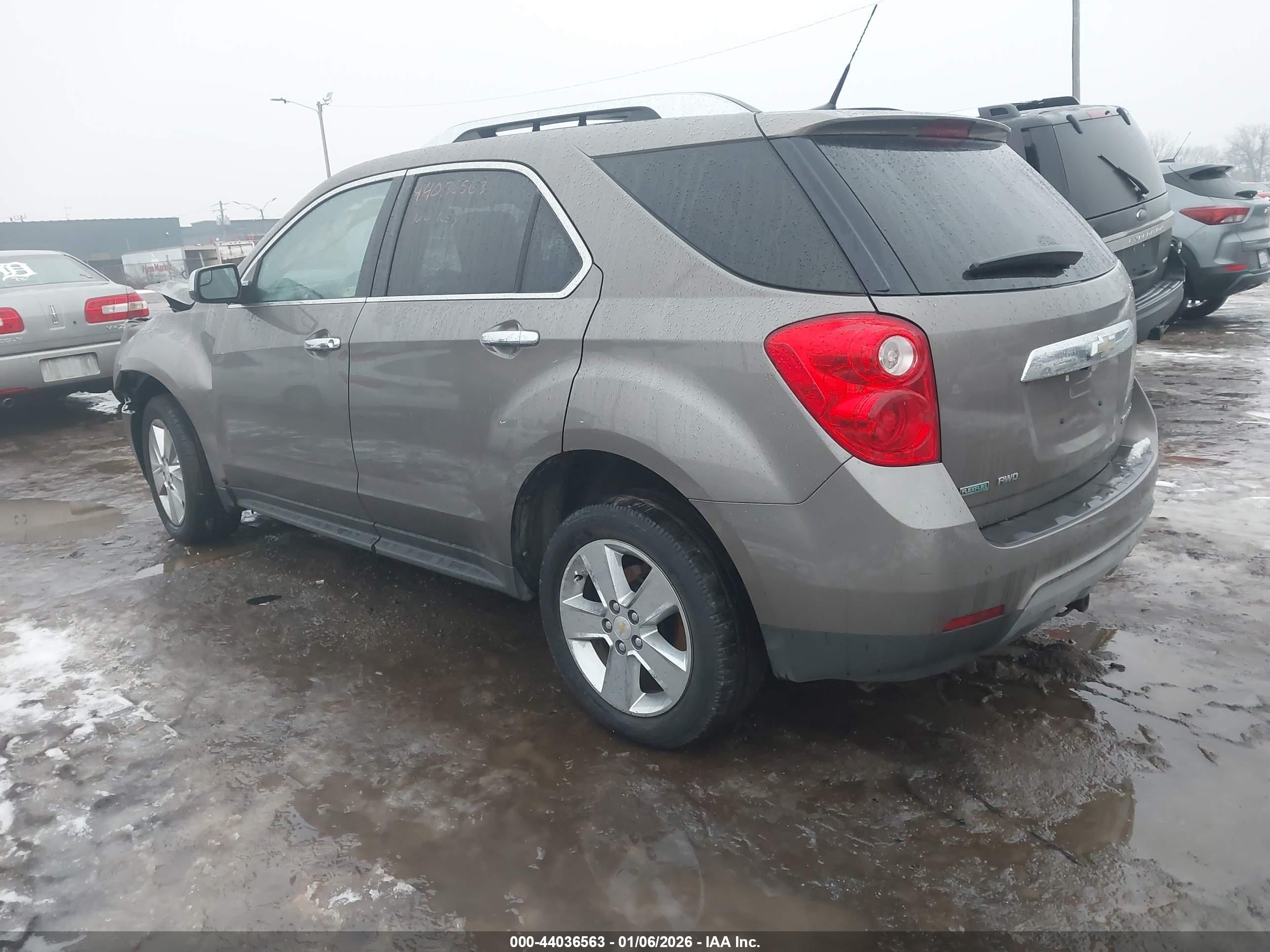 CHEVROLET EQUINOX image 3