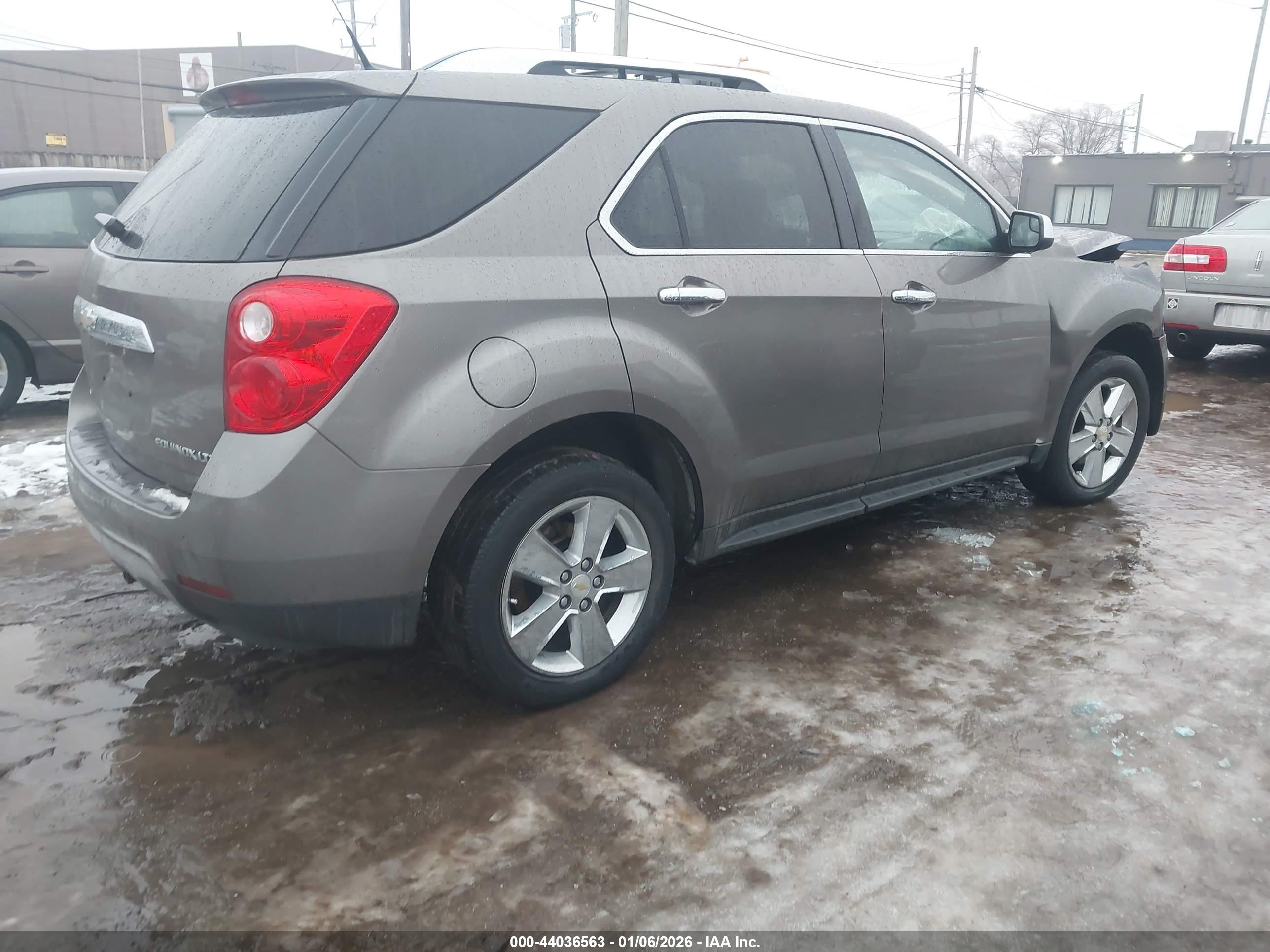 CHEVROLET EQUINOX image 4