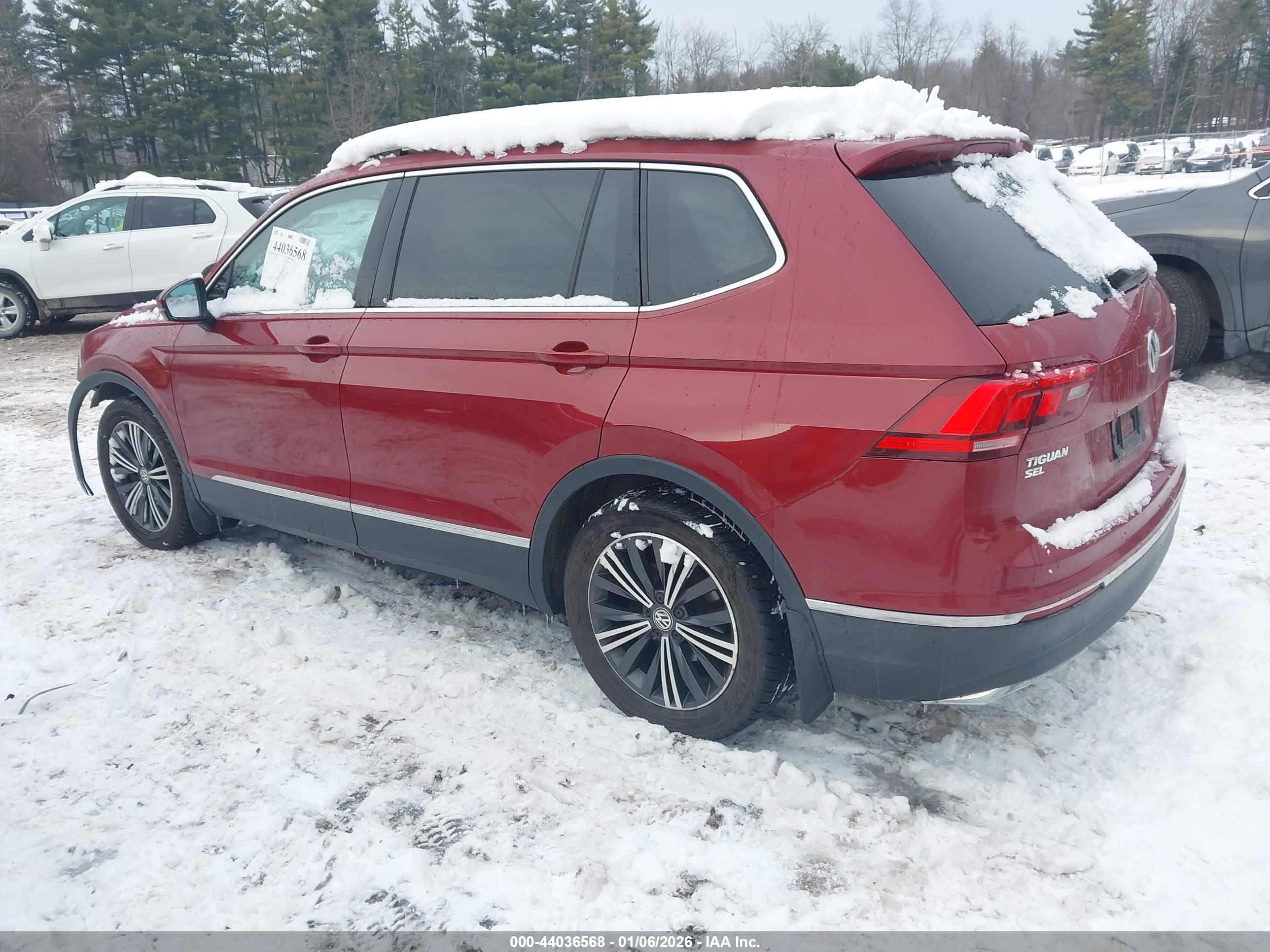 VOLKSWAGEN TIGUAN image 3