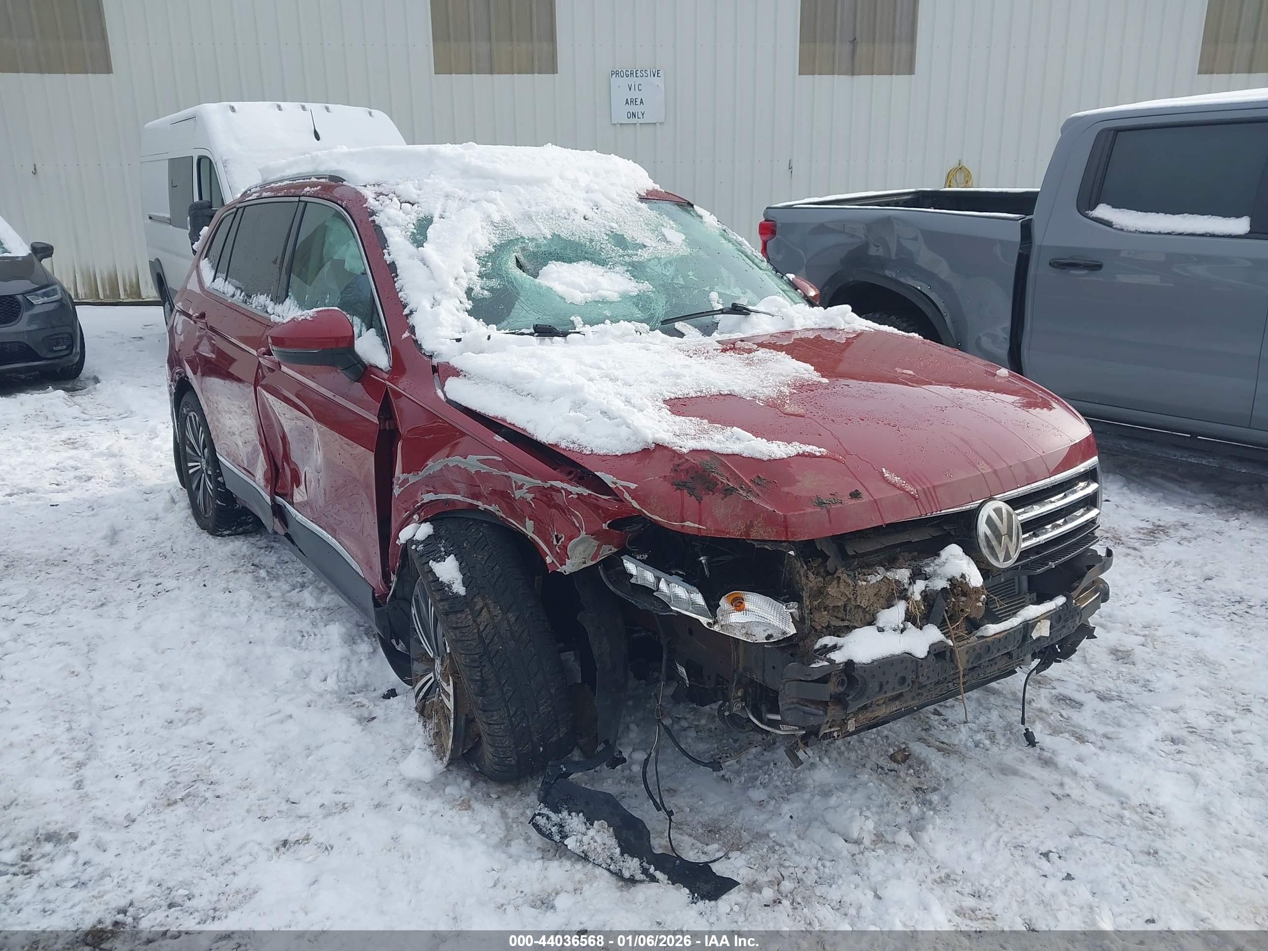 VOLKSWAGEN TIGUAN image 6