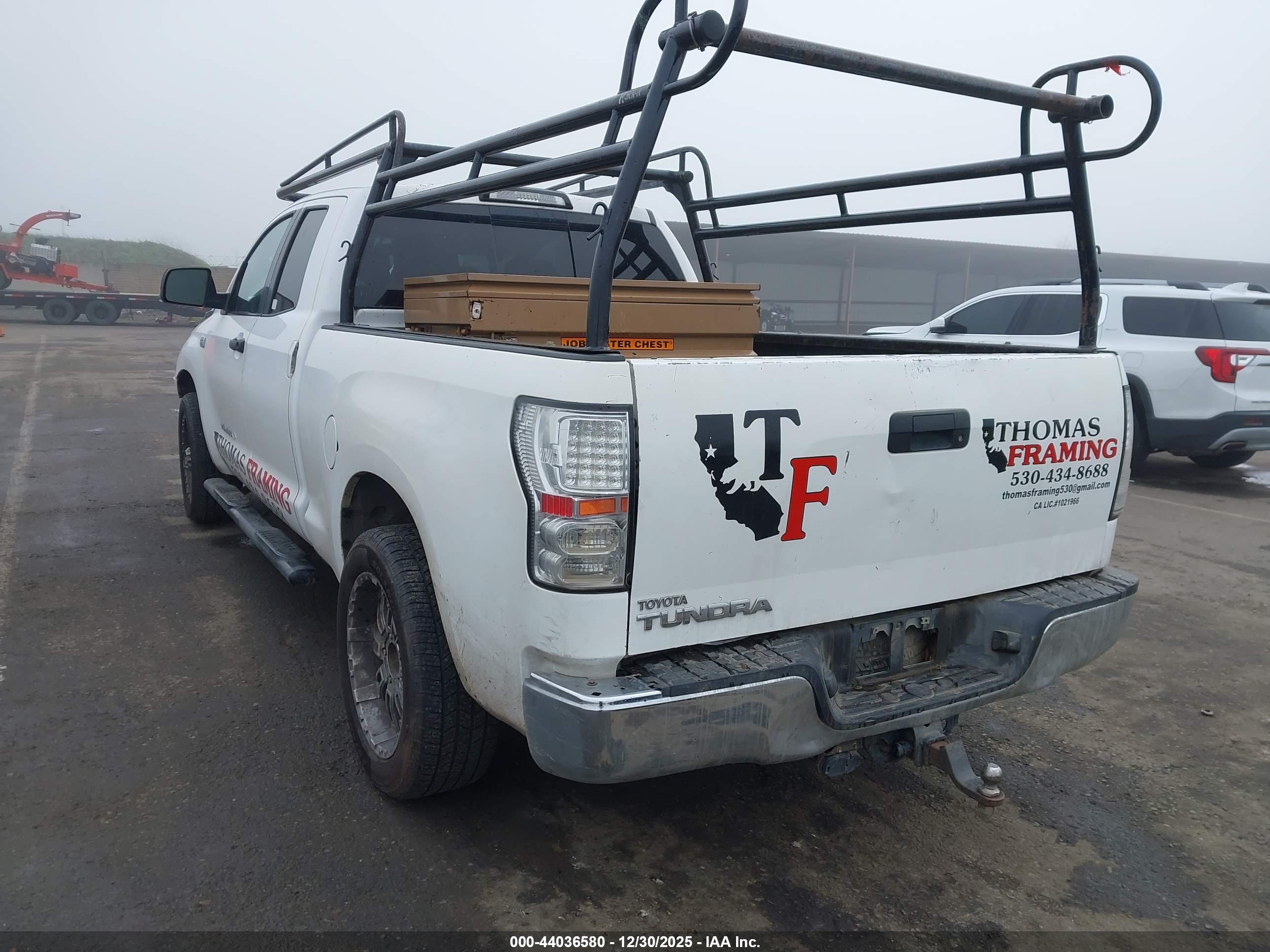 TOYOTA TUNDRA image 3