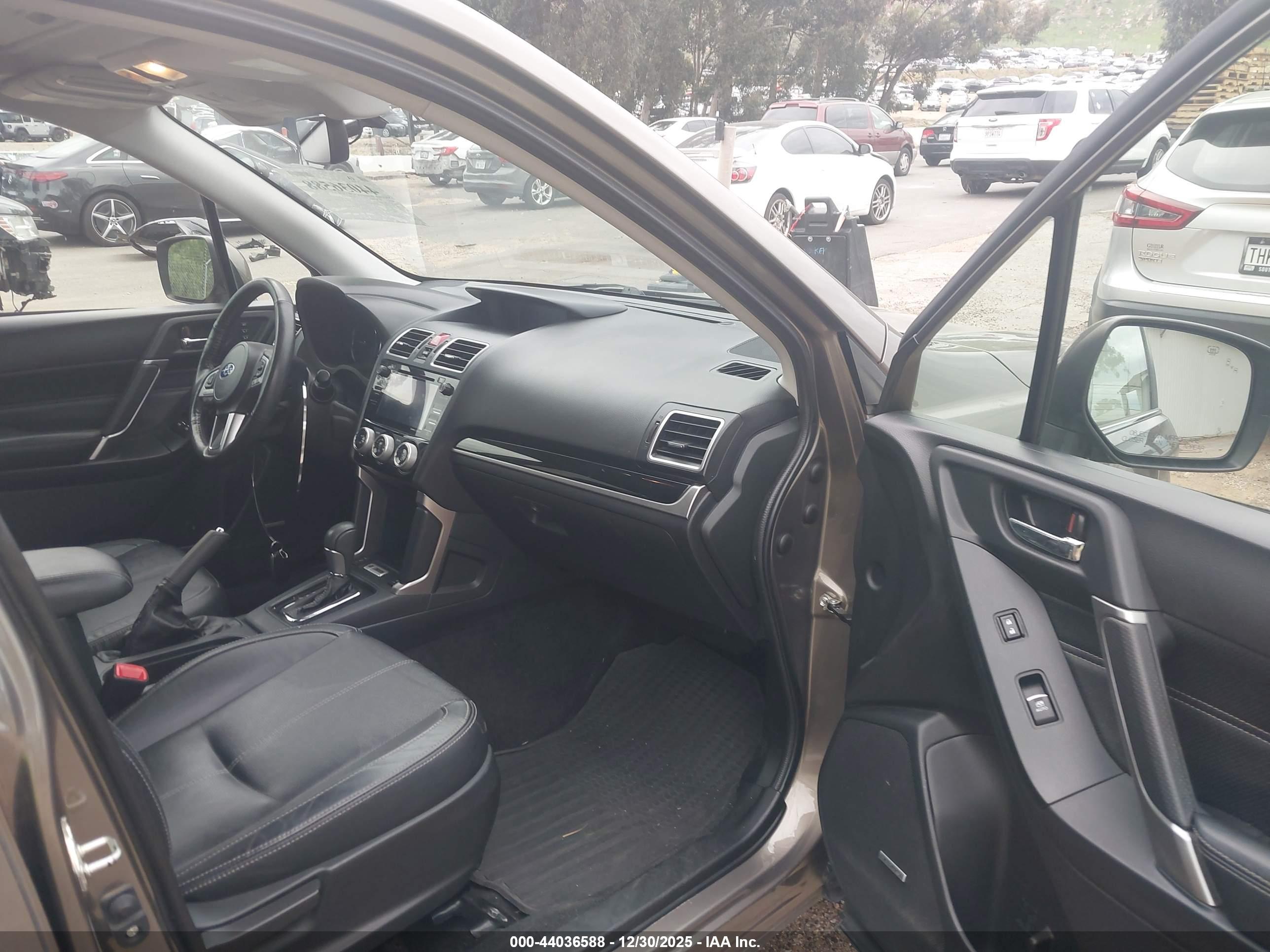 SUBARU FORESTER image 5