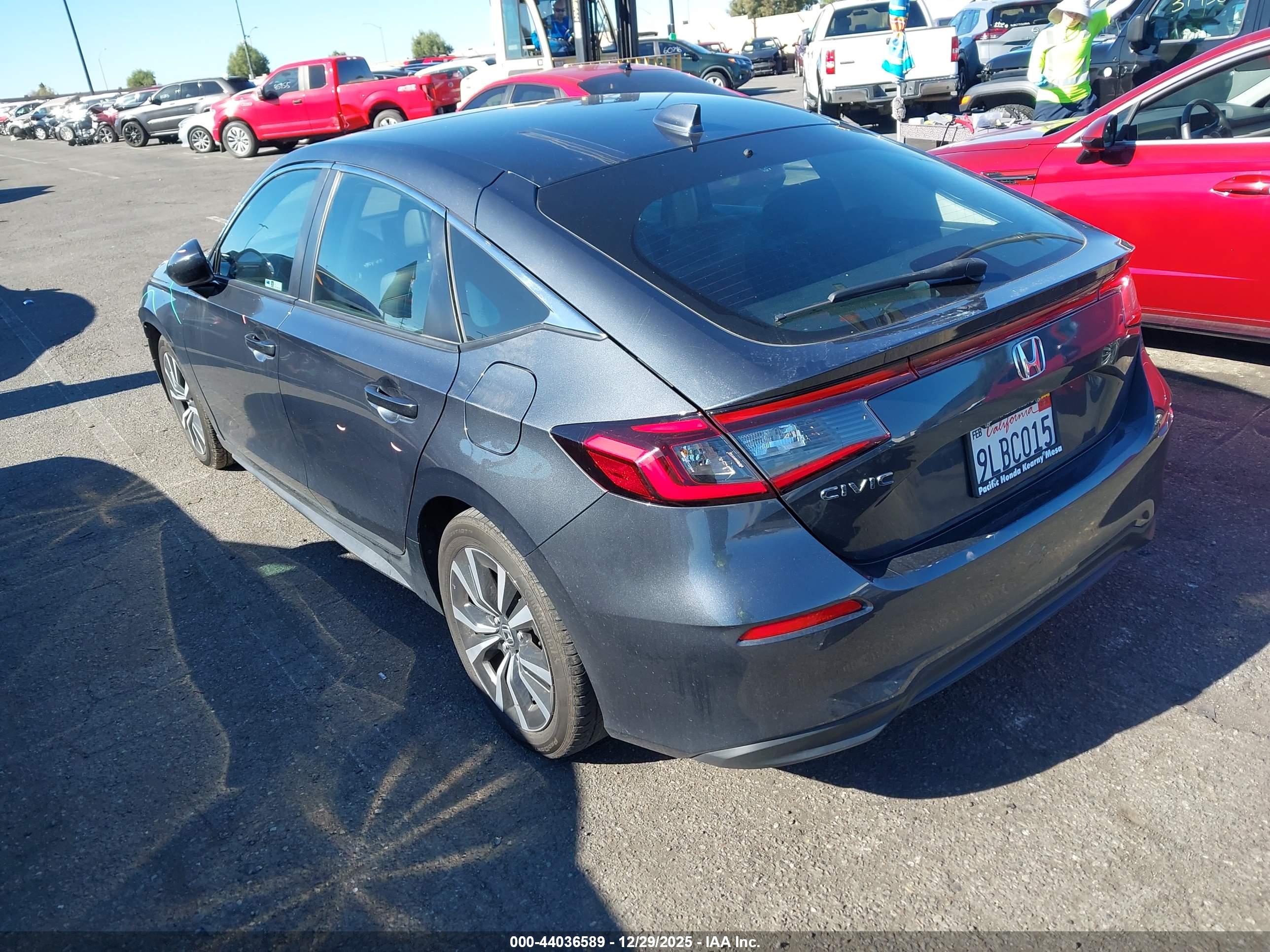 HONDA CIVIC image 3