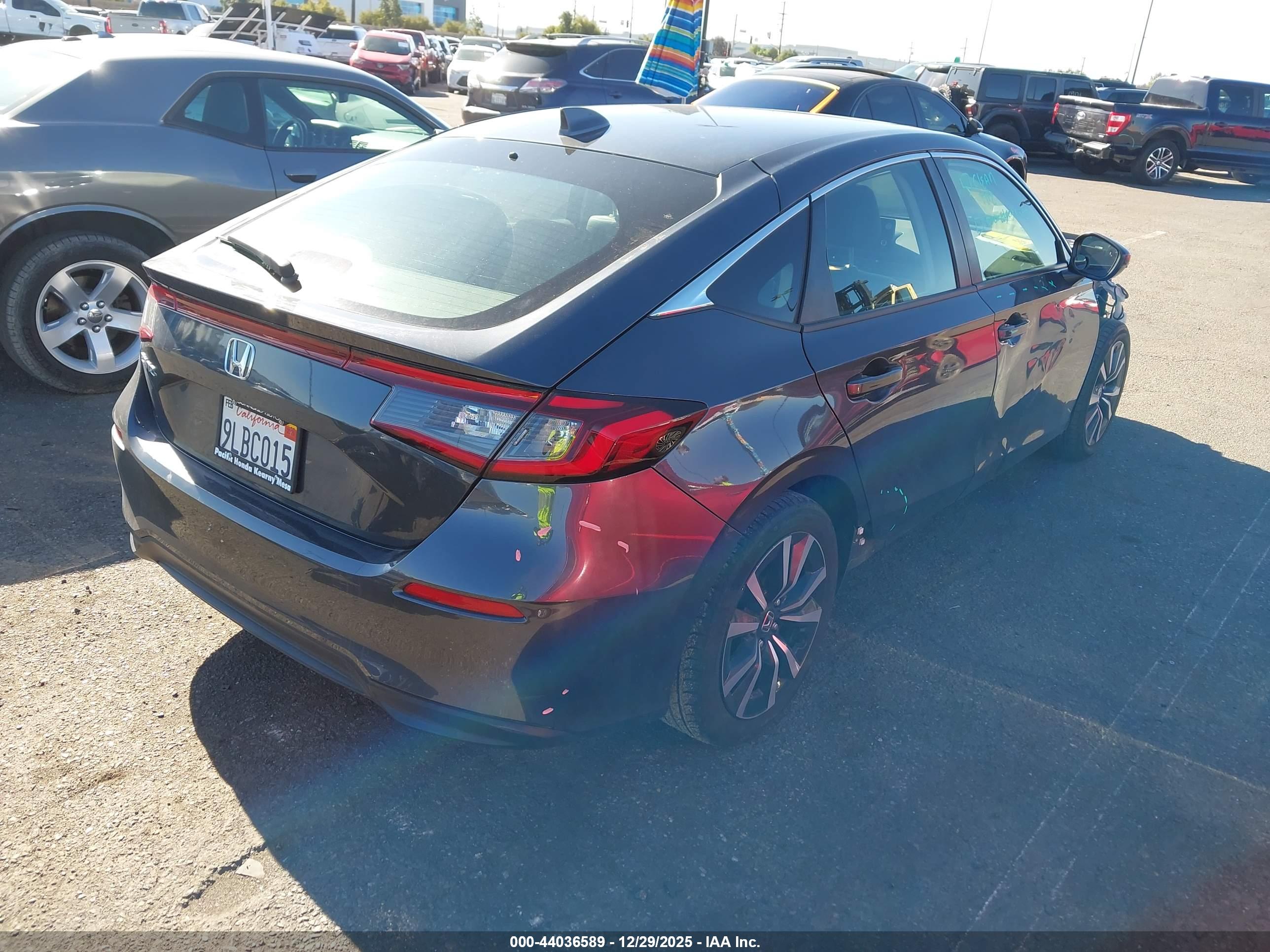 HONDA CIVIC image 4