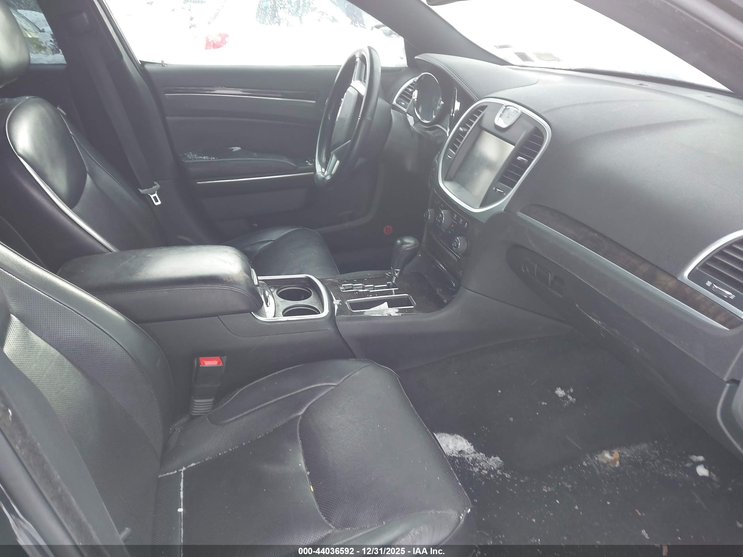 CHRYSLER 300C image 5