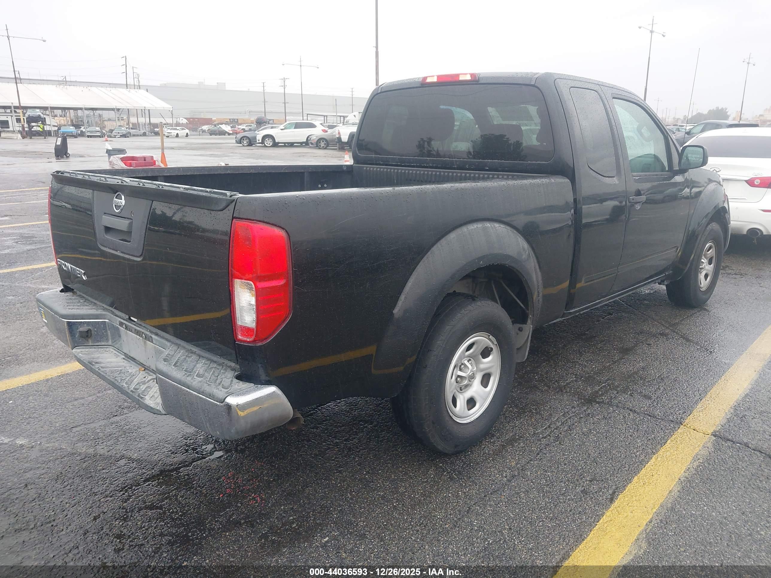 NISSAN FRONTIER image 4