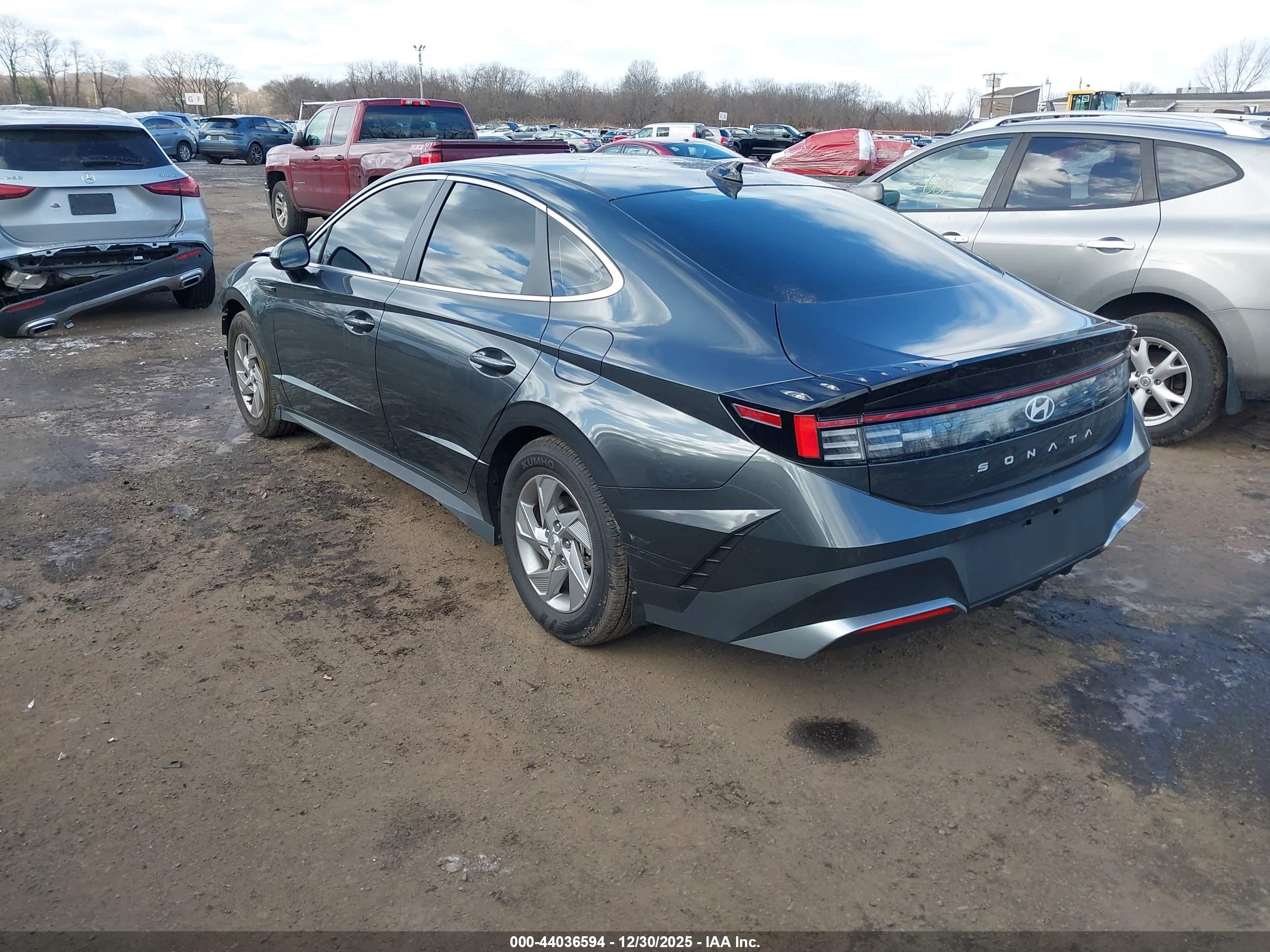 HYUNDAI SONATA image 3