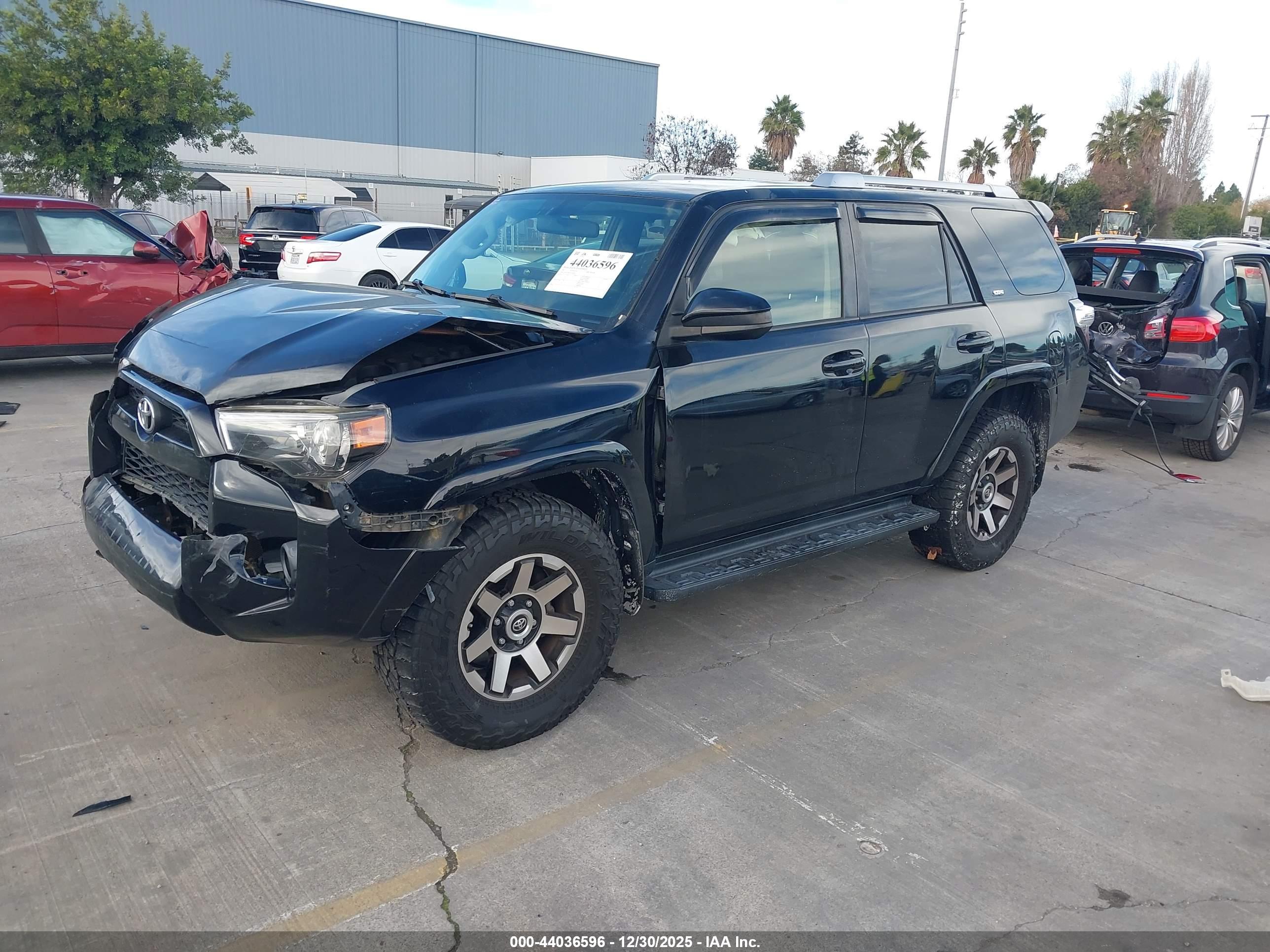 TOYOTA 4RUNNER image 2