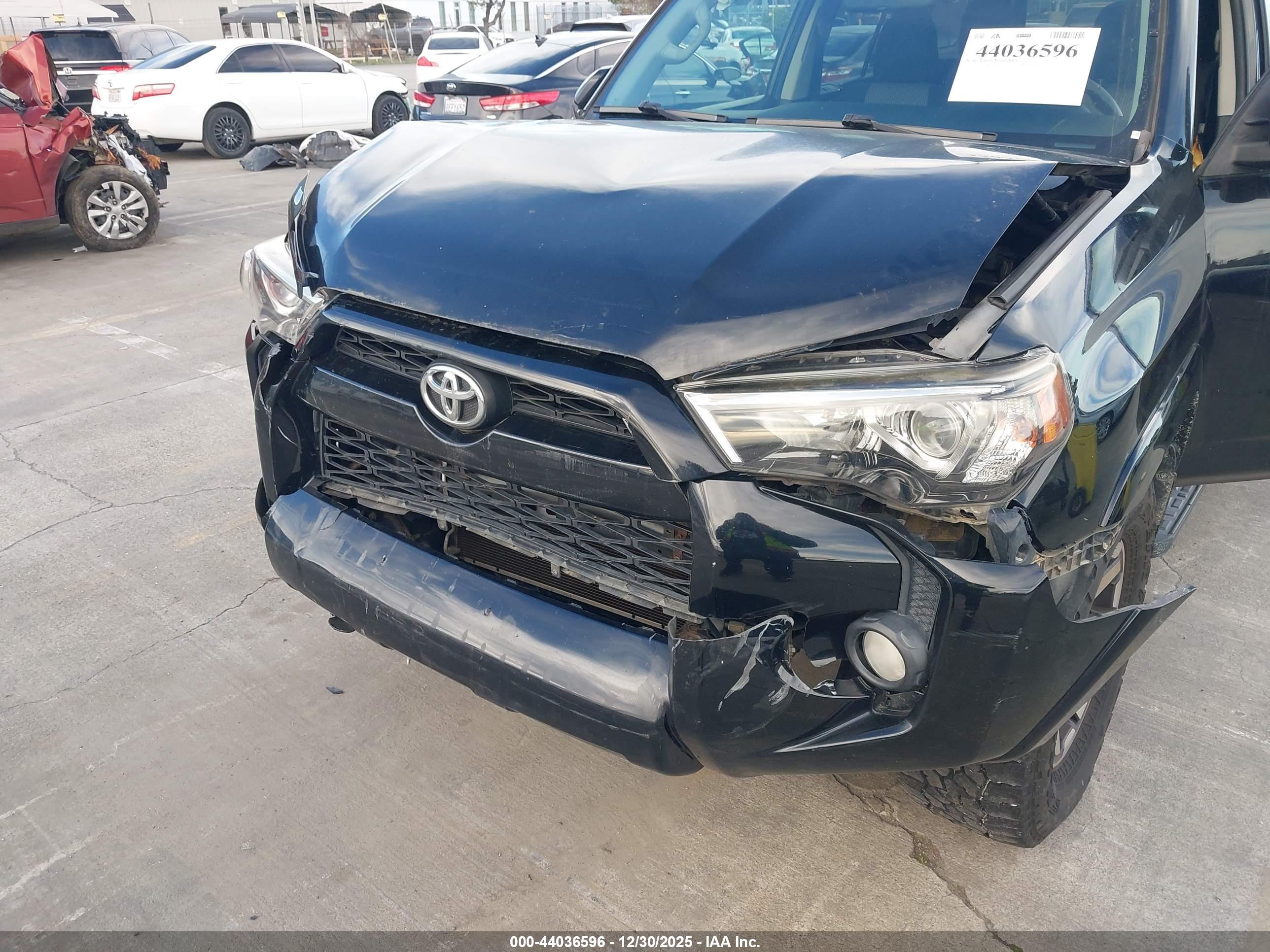 TOYOTA 4RUNNER image 6