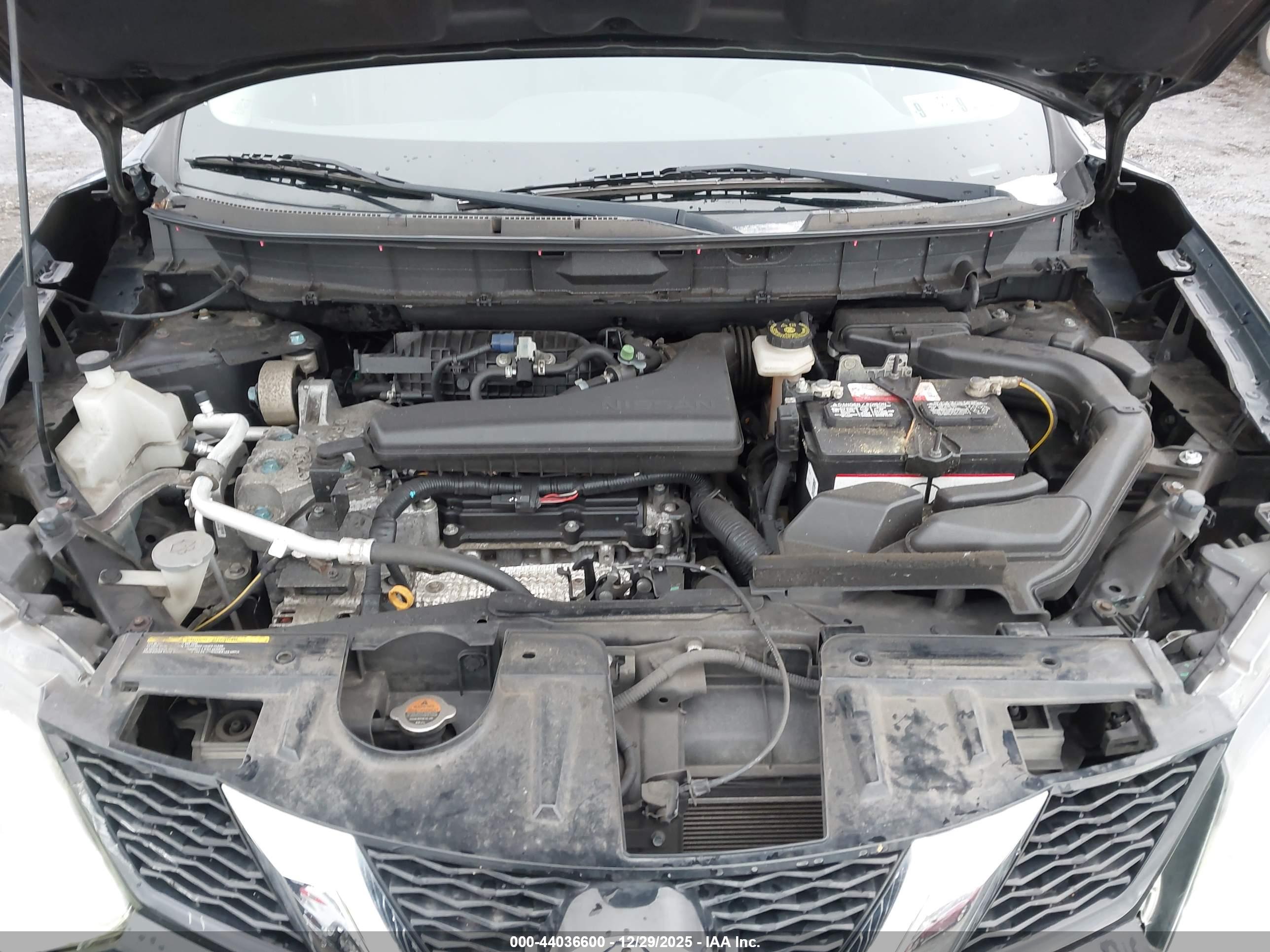 NISSAN ROGUE image 10