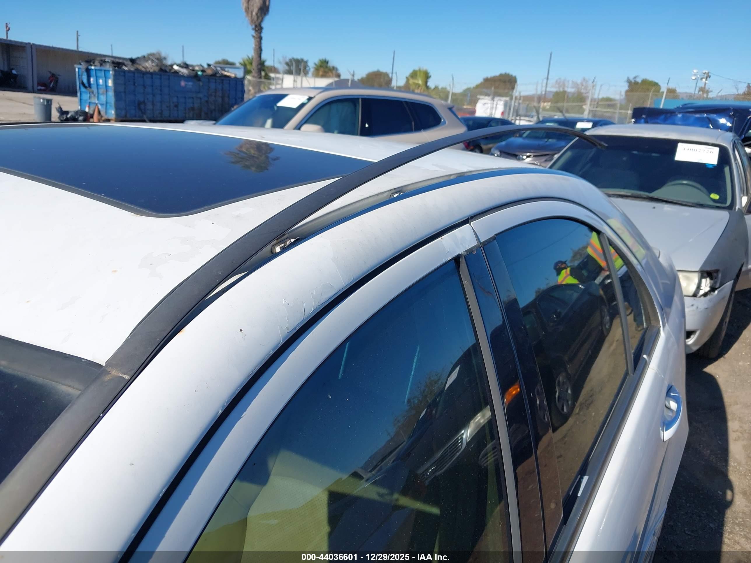 MERCEDES-BENZ C image 6