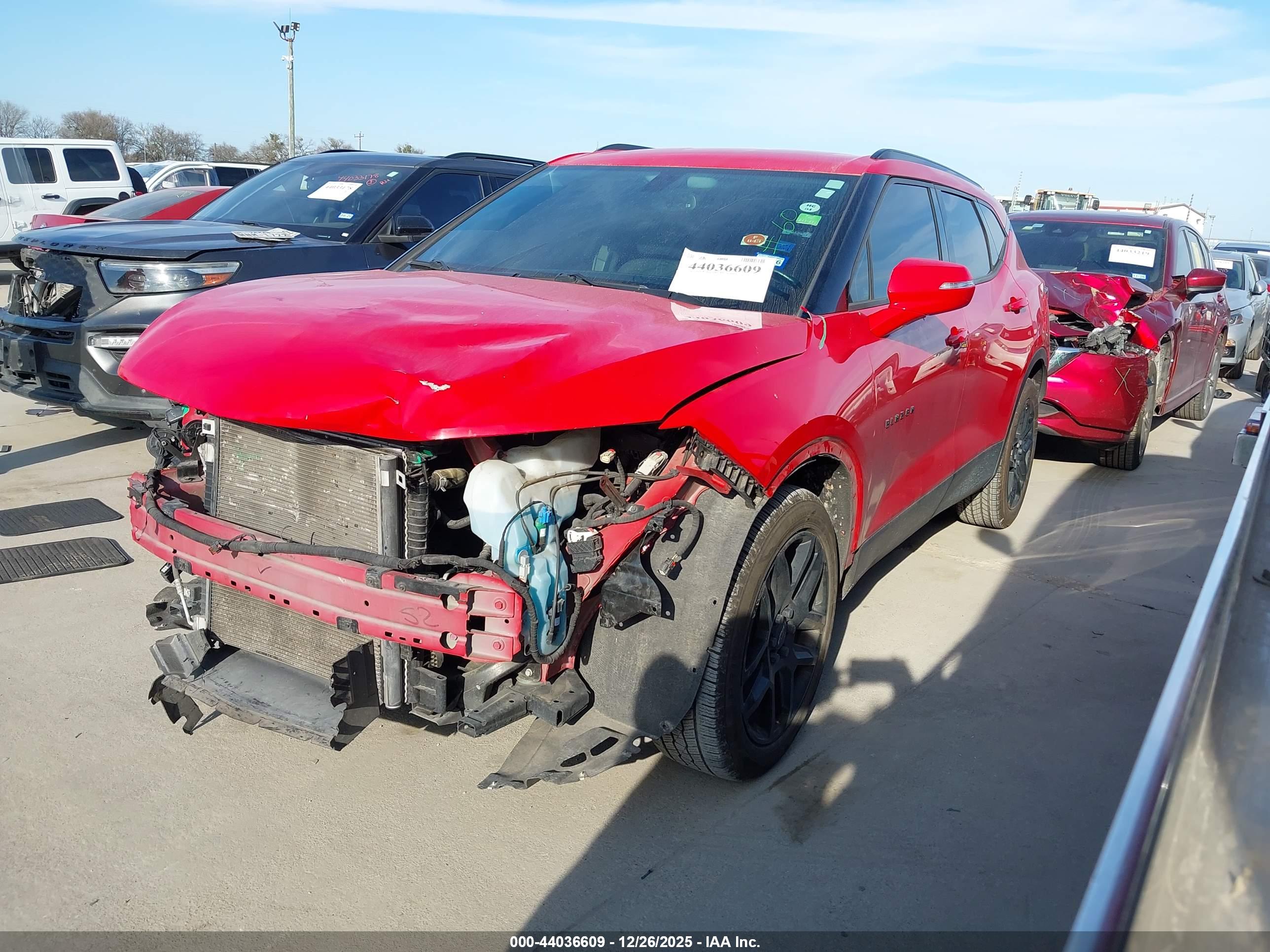 CHEVROLET BLAZER image 2