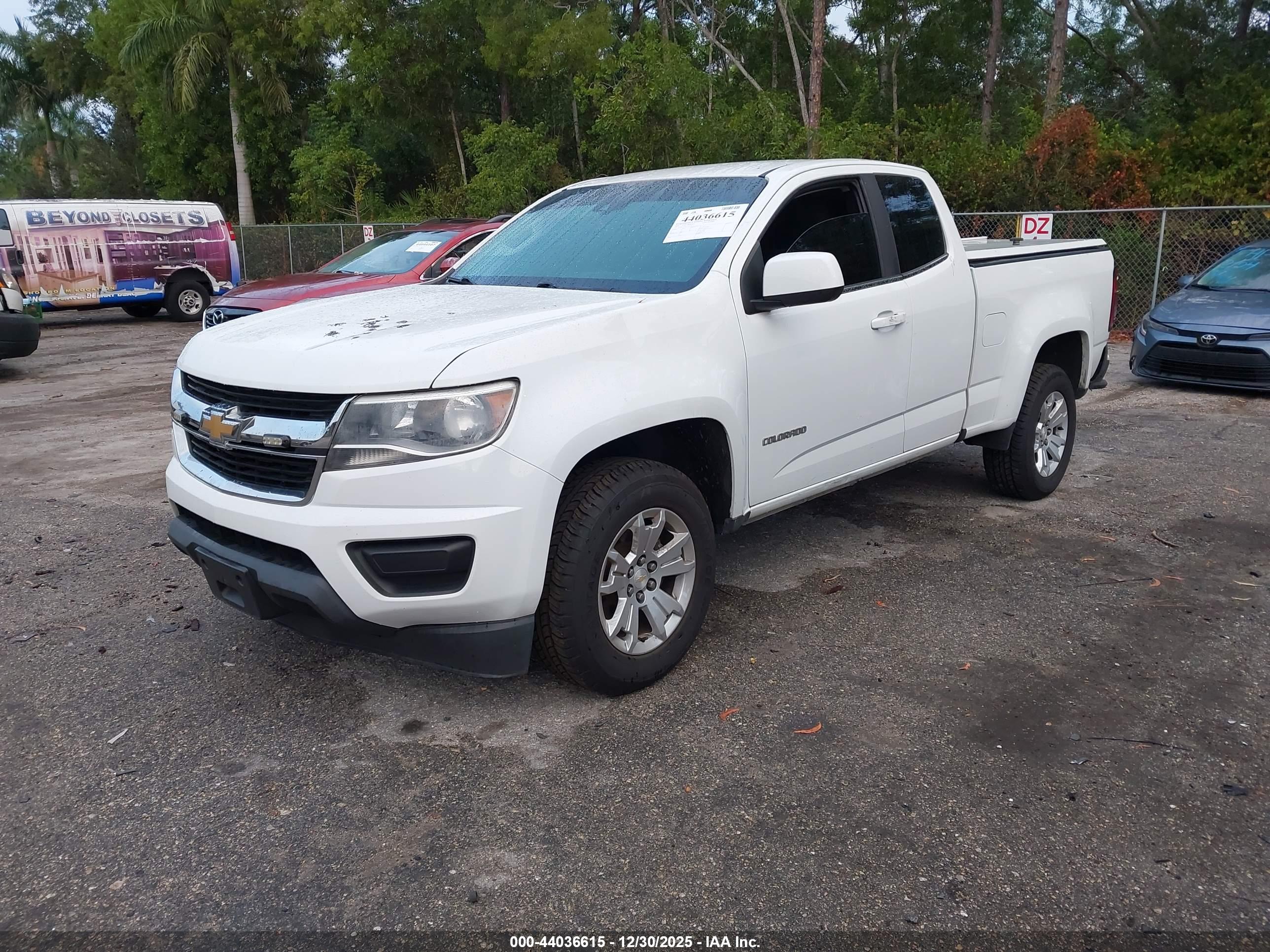 CHEVROLET COLORADO image 2