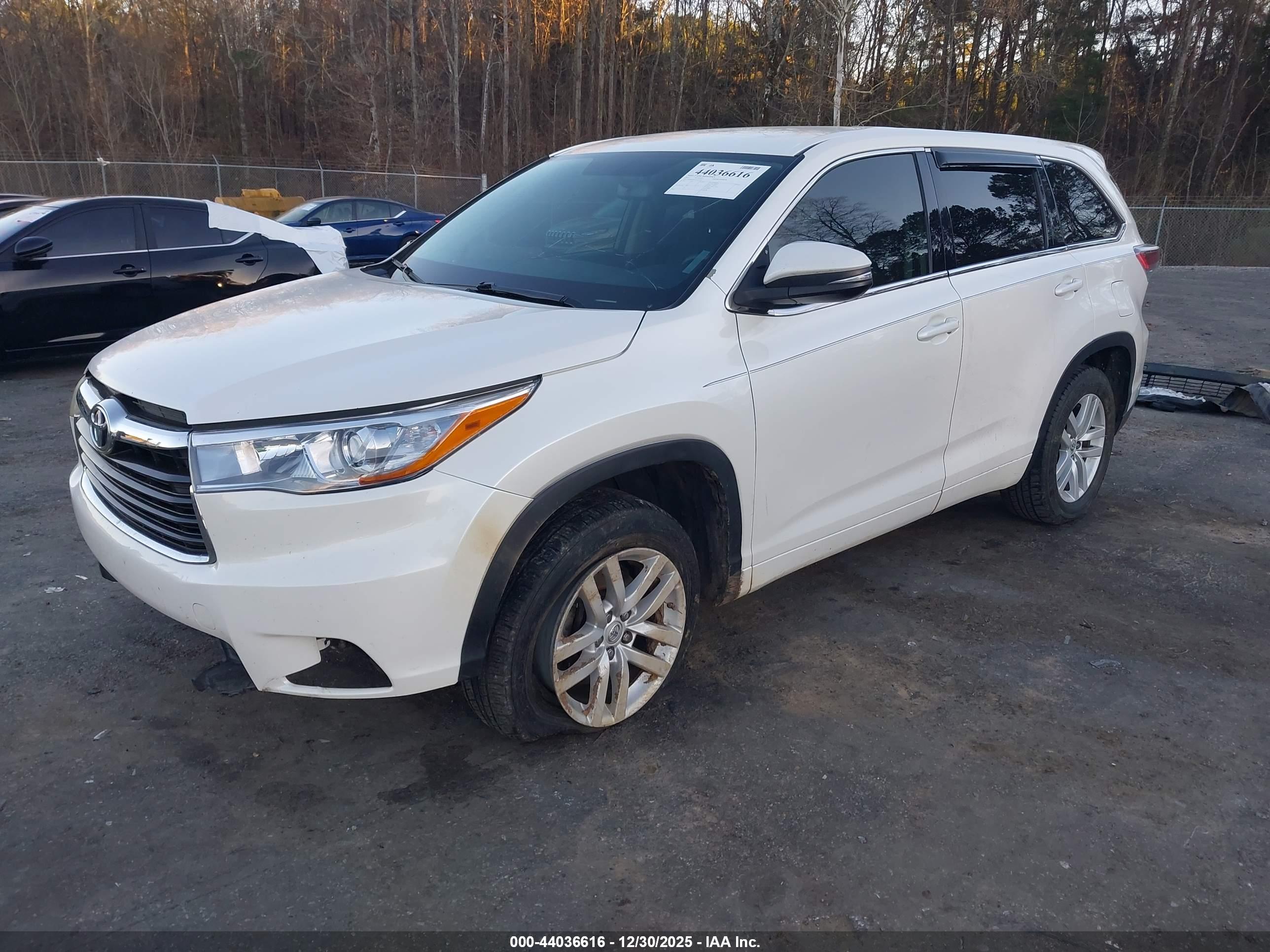 TOYOTA HIGHLANDER image 2