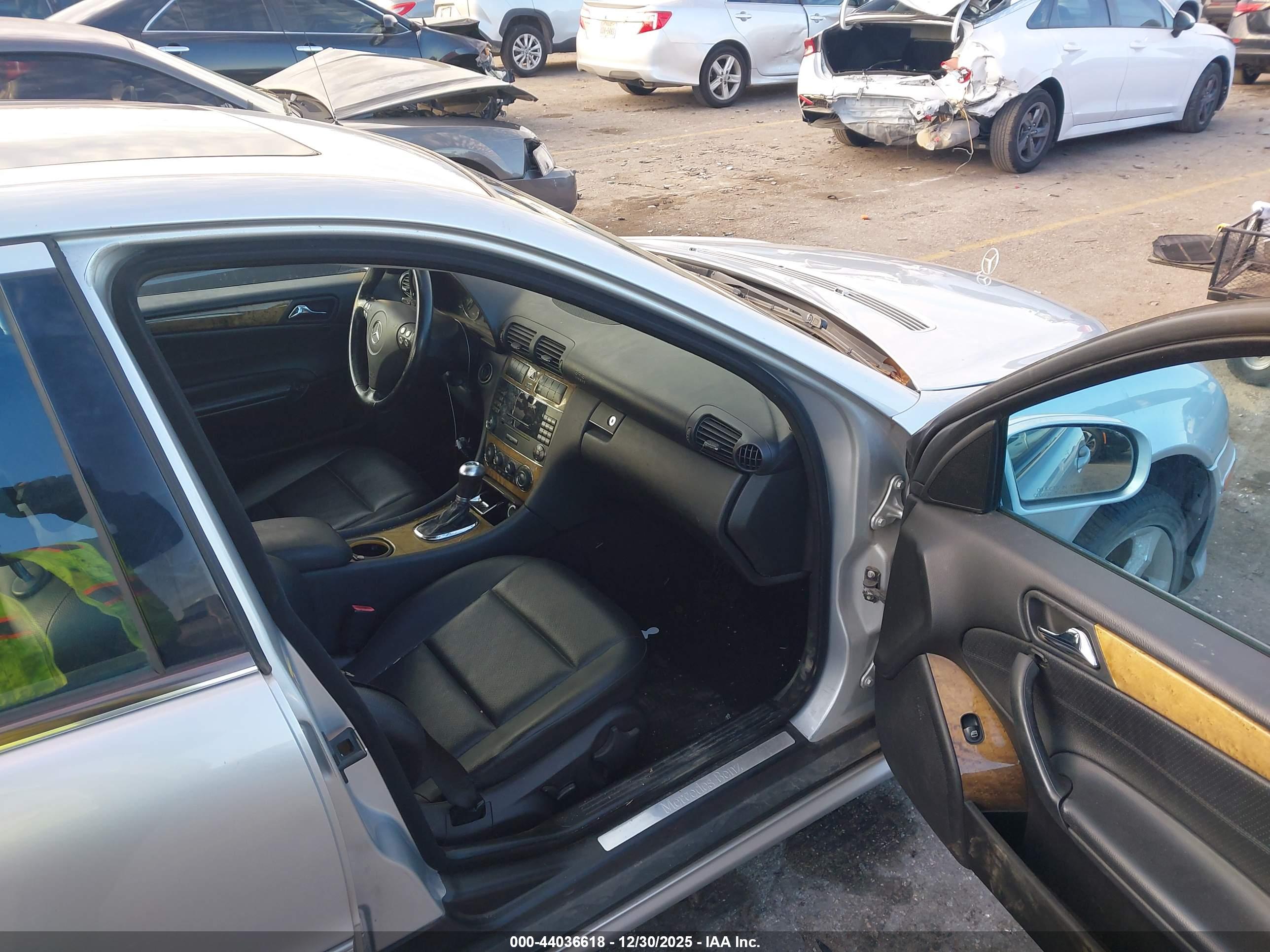 MERCEDES-BENZ C image 5