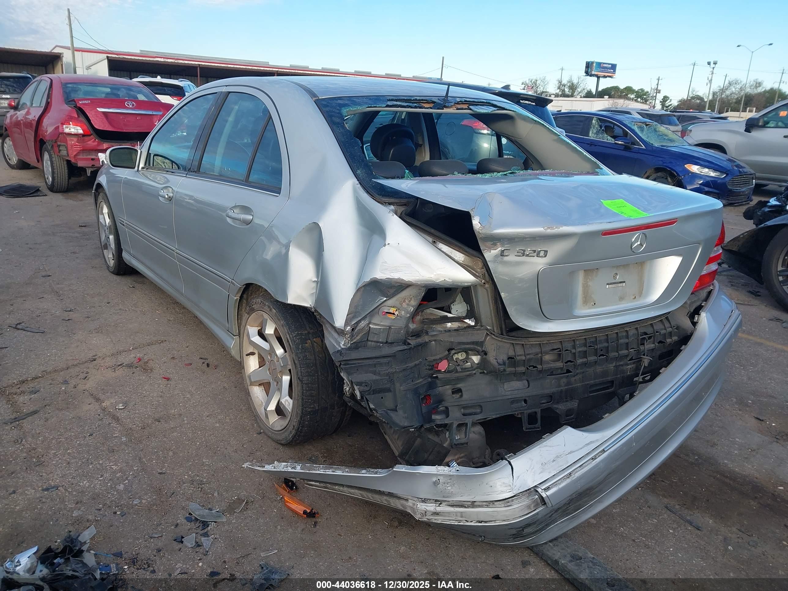 MERCEDES-BENZ C image 6