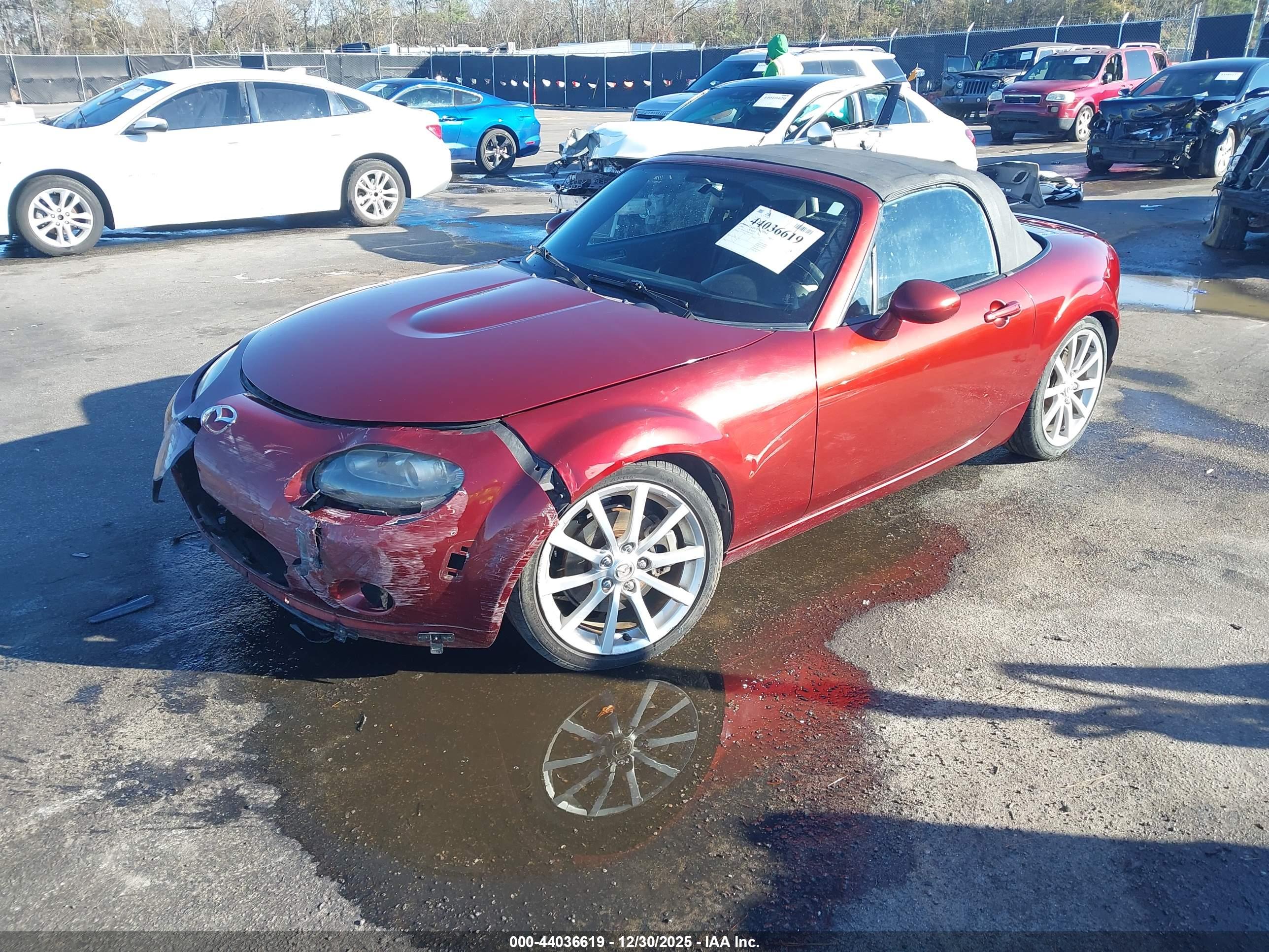 MAZDA MX-5 image 2