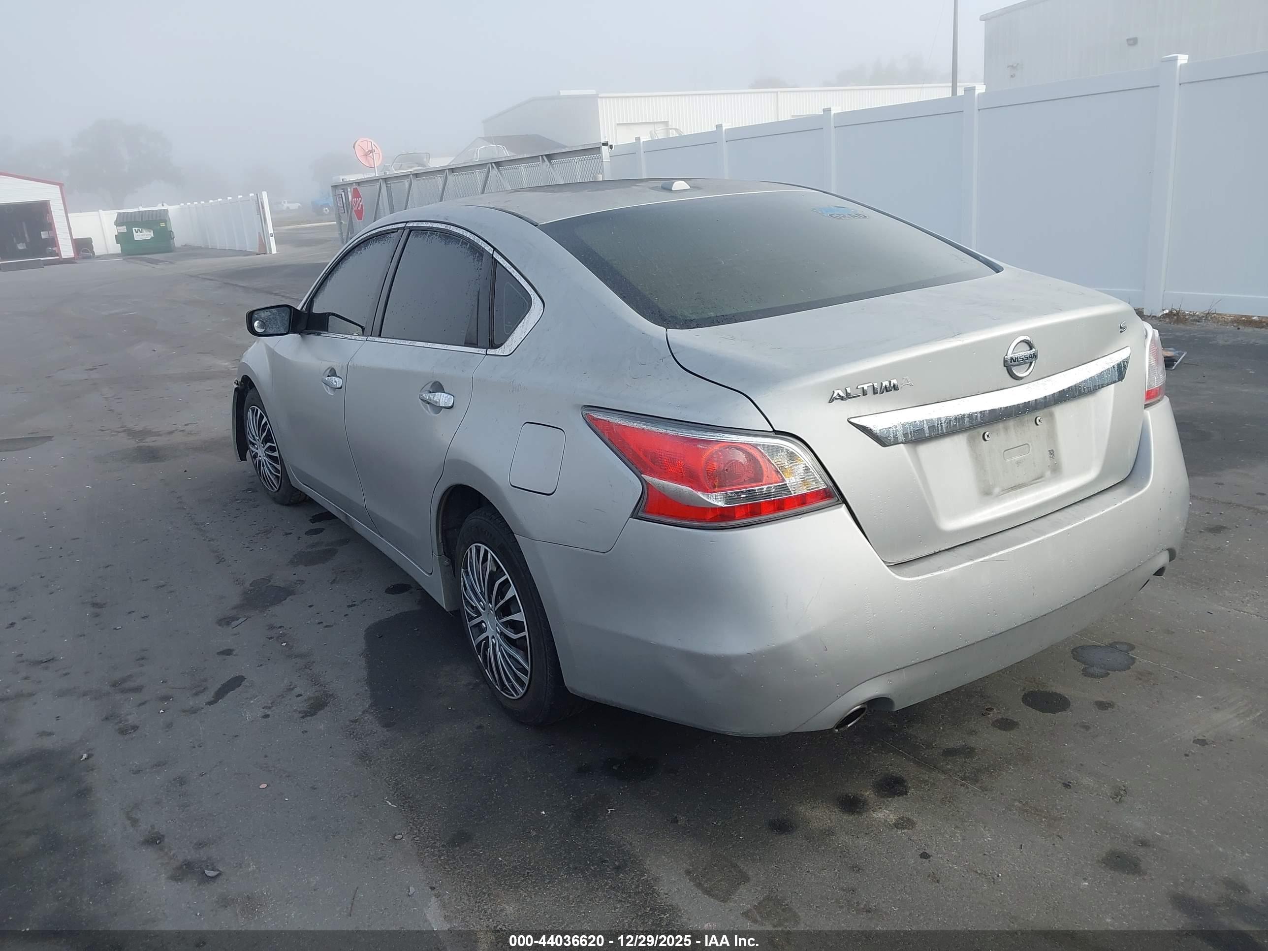 NISSAN ALTIMA image 3