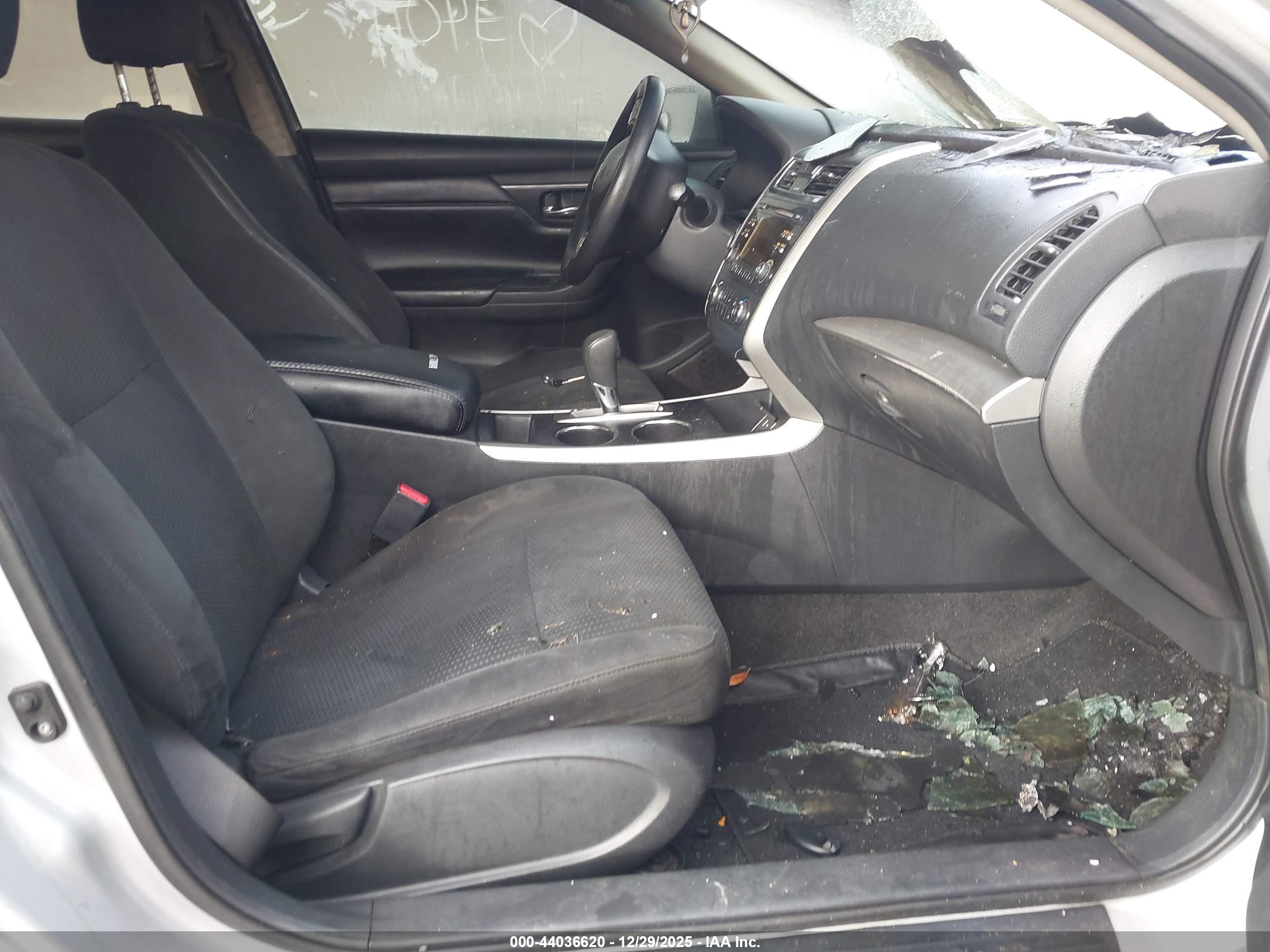 NISSAN ALTIMA image 5