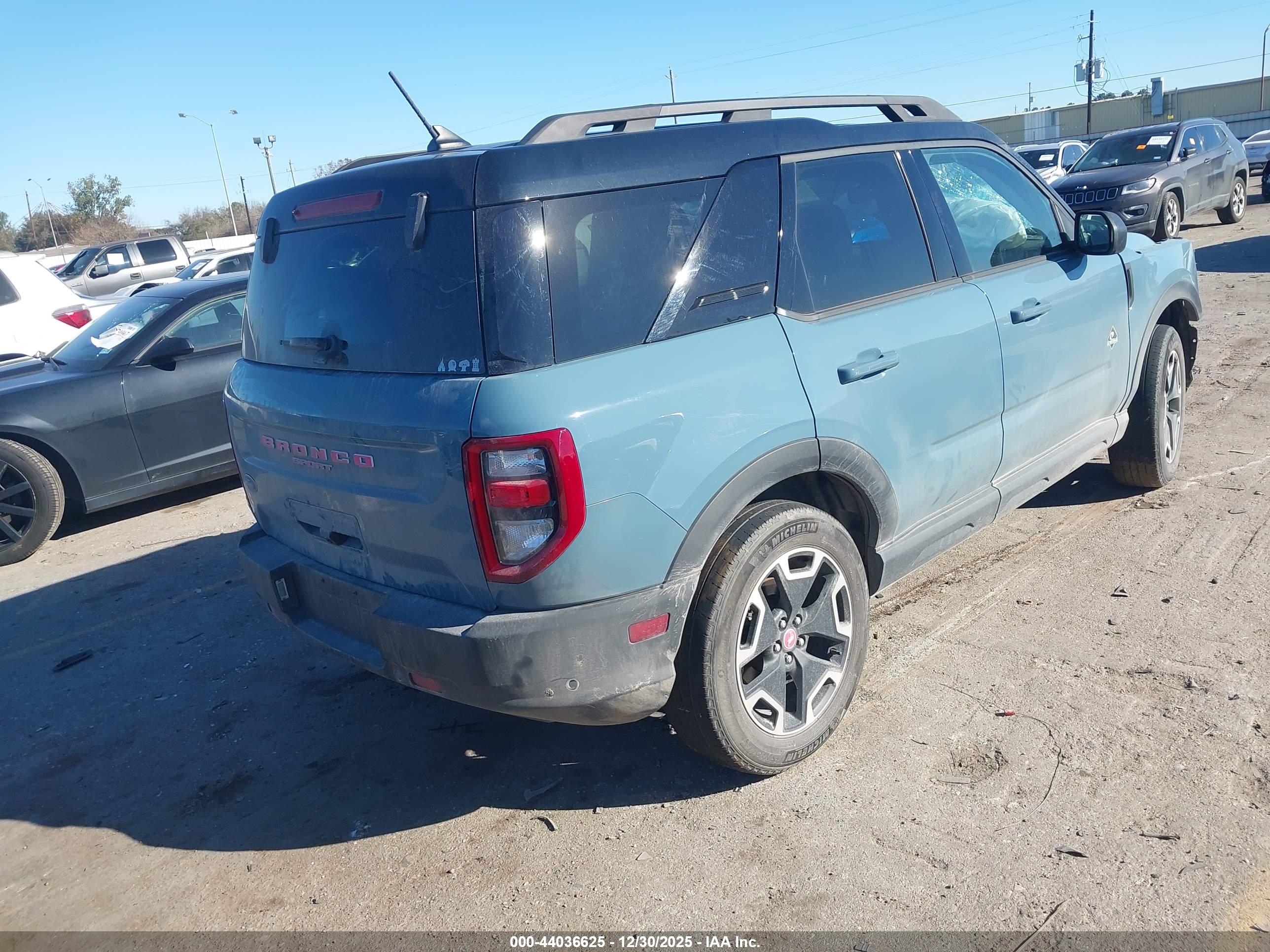 FORD BRONCO image 4