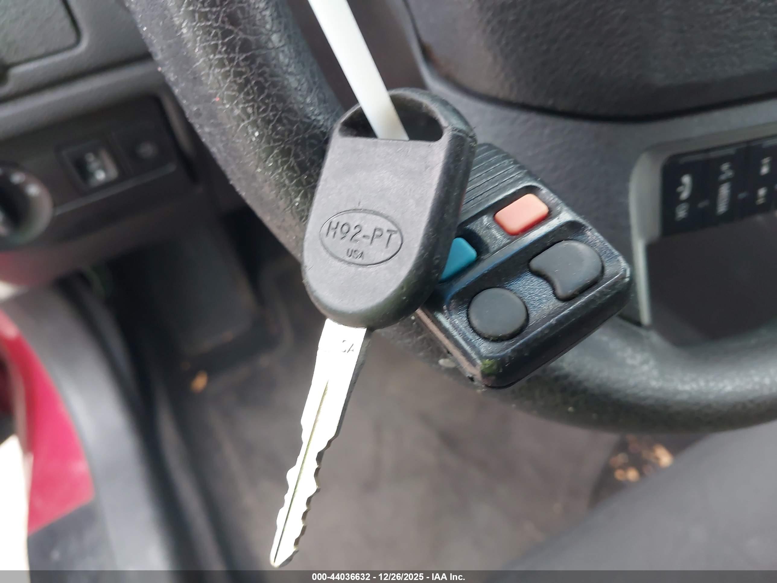 FORD FUSION image 11
